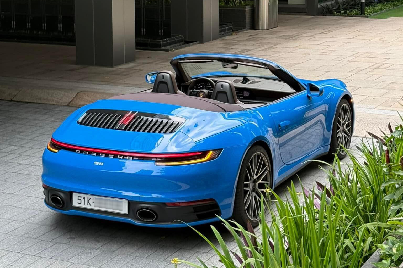 Lộ diện dàn siêu xe trị giá 60 tỷ của đại gia Sài Gòn, có xe giống của Minh Nhựa - 9