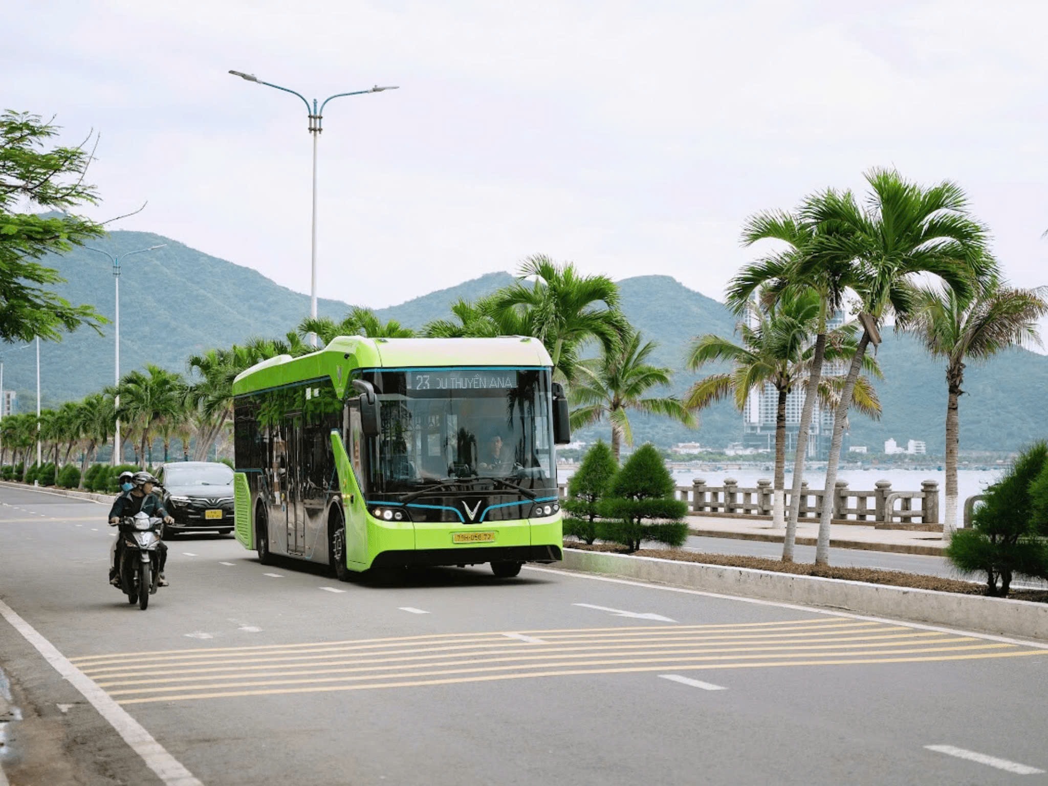 VinBus khai trương tuyến buýt điện đầu tiên tại Nha Trang - 1