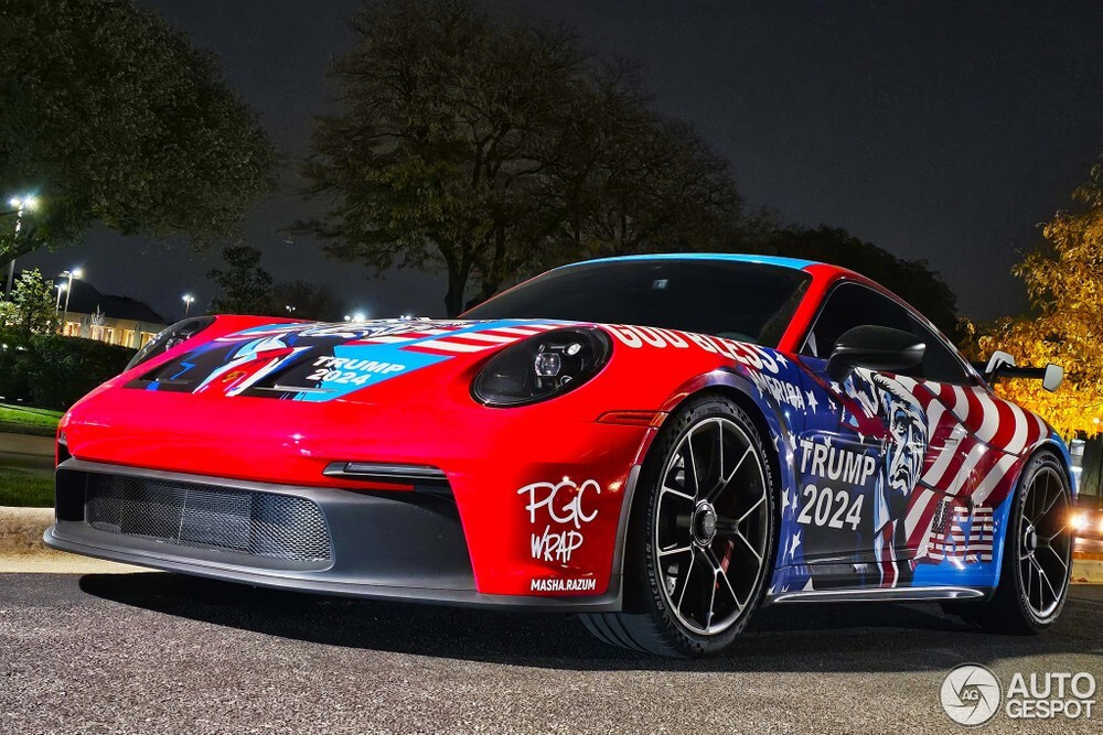 Chiếc Porsche 911 đặc biệt mừng ông Donald Trump thắng cử - 5