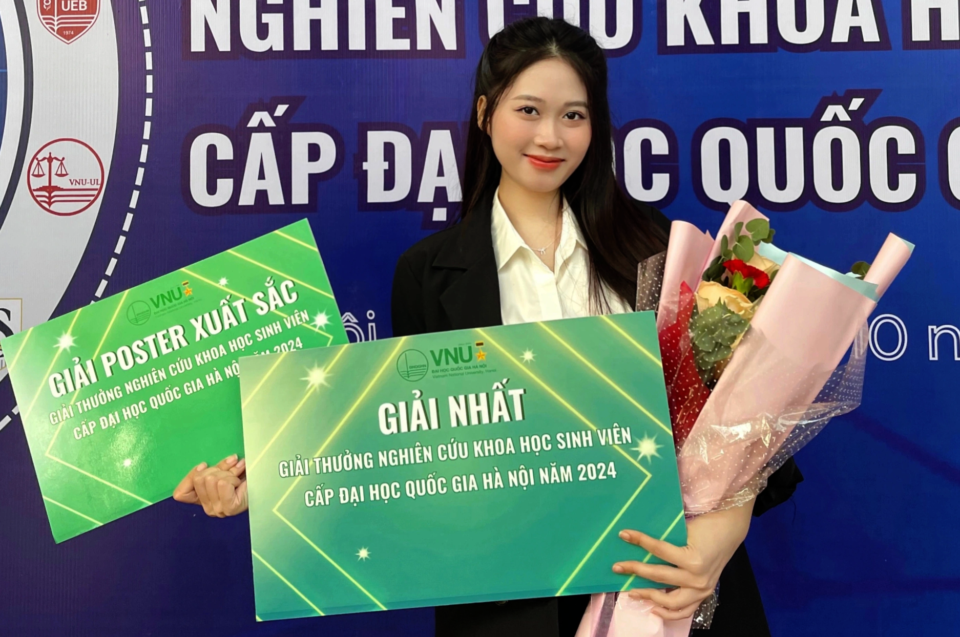 Với những thành tích xuất sắc, Trang là một trong 6 sinh viên của trường đoạt học bổng 