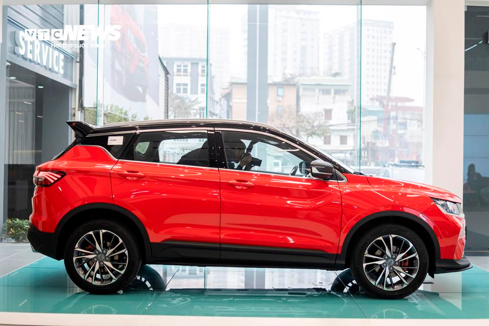 Tổng thể Geely Coolray khá gọn gàng và trẻ trung, phù hợp cho việc di chuyển trong đô thị.