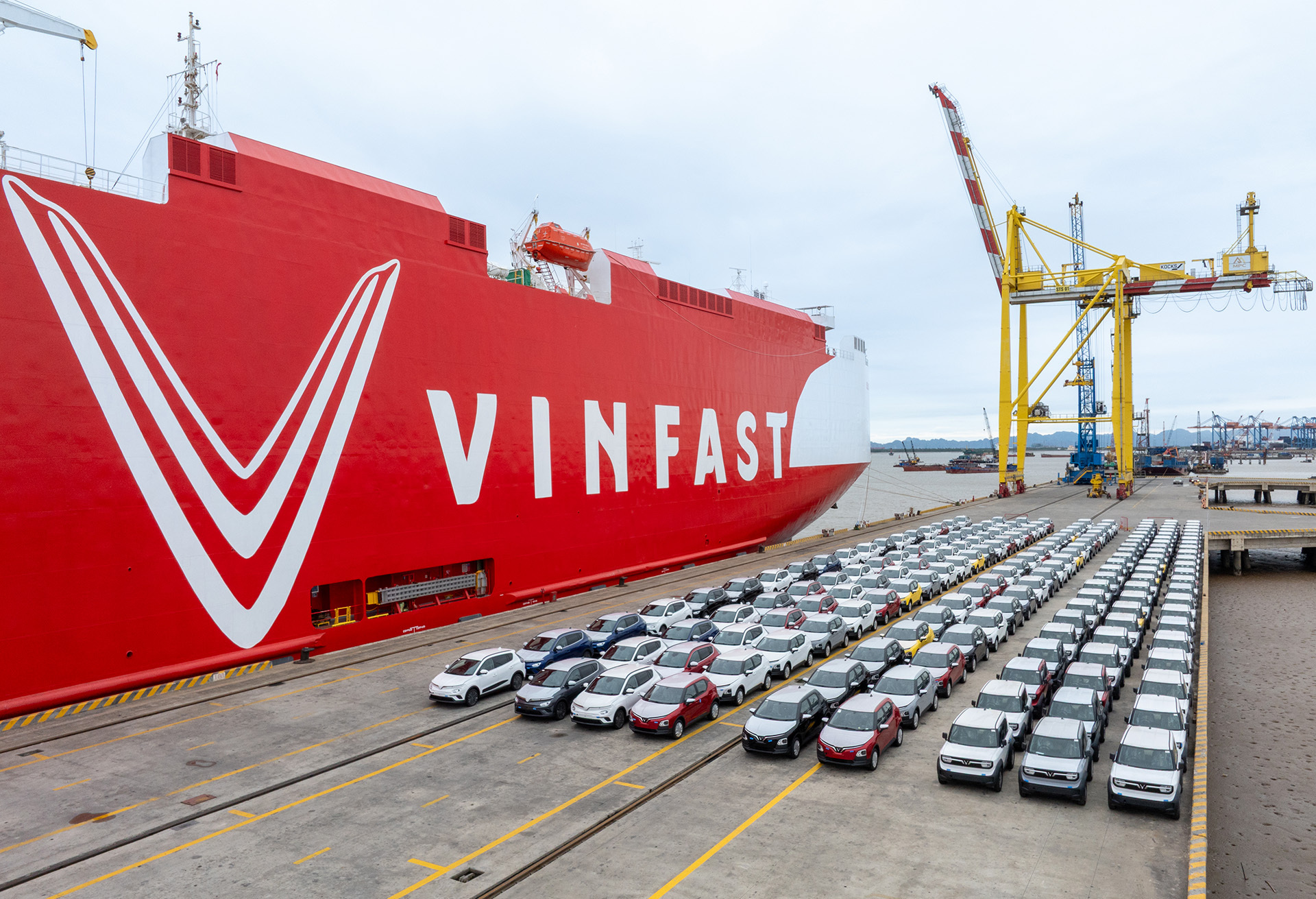 2.500 ô tô điện VinFast được xuất khẩu tới Indonesia.
