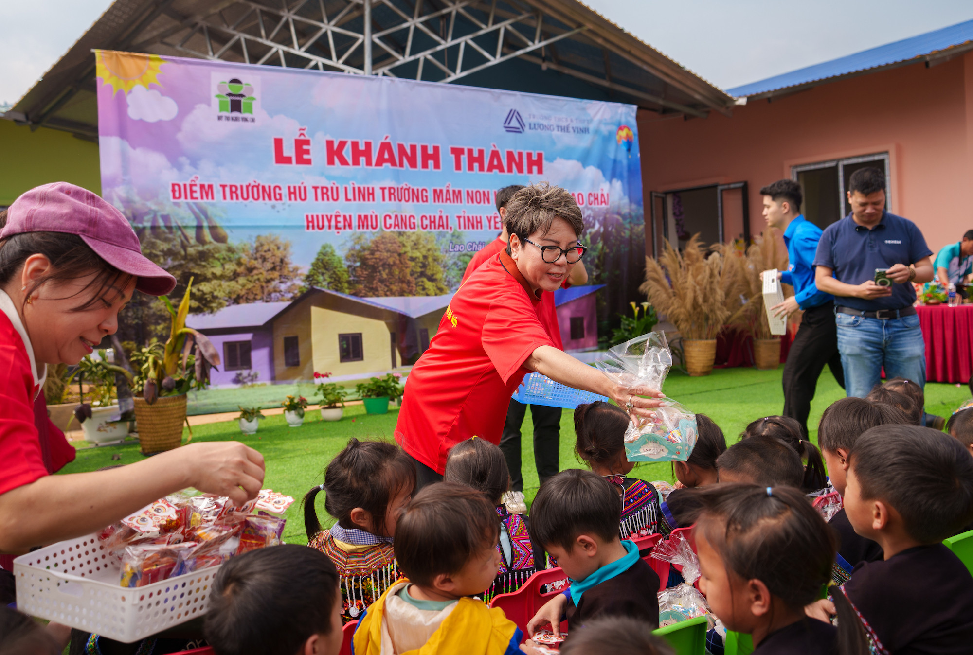 Thêm điểm trường vùng cao được xây dựng theo di nguyện cố nhà giáo Văn Như Cương - 13