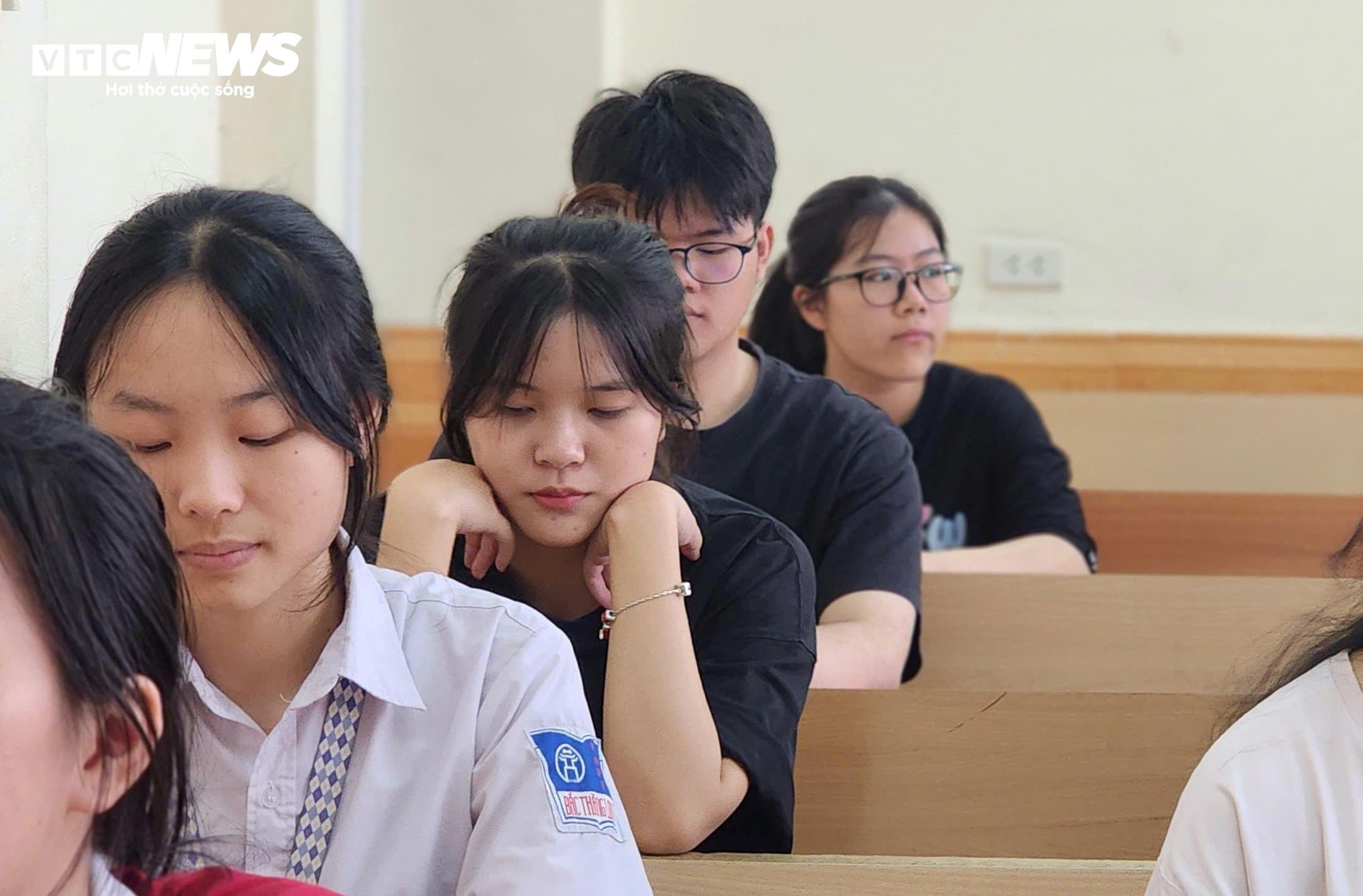 17.500 thí sinh thi đánh giá năng lực tranh suất vào Đại học Sư phạm Hà Nội - 4