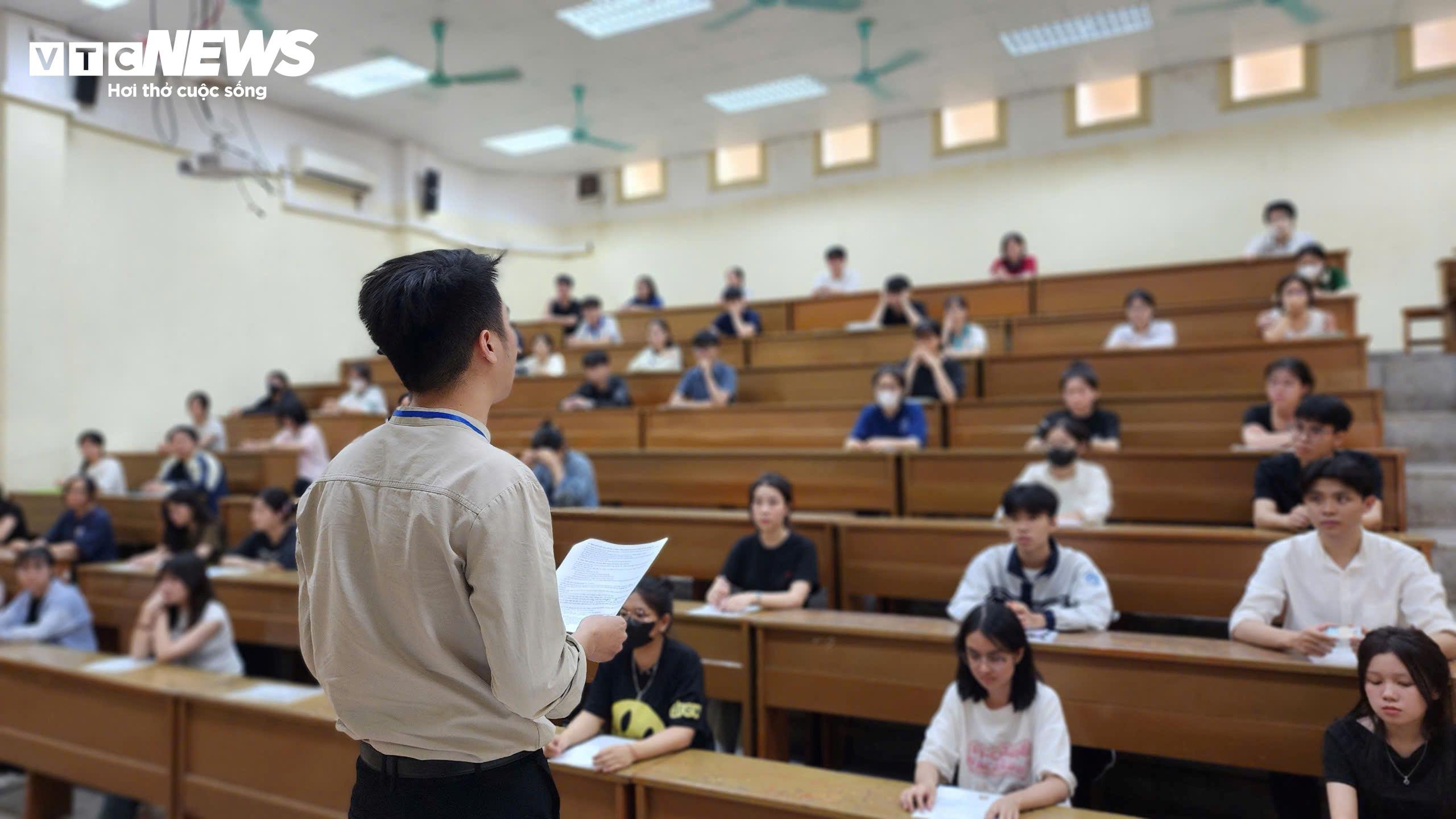 17.500 thí sinh thi đánh giá năng lực tranh suất vào Đại học Sư phạm Hà Nội - 2