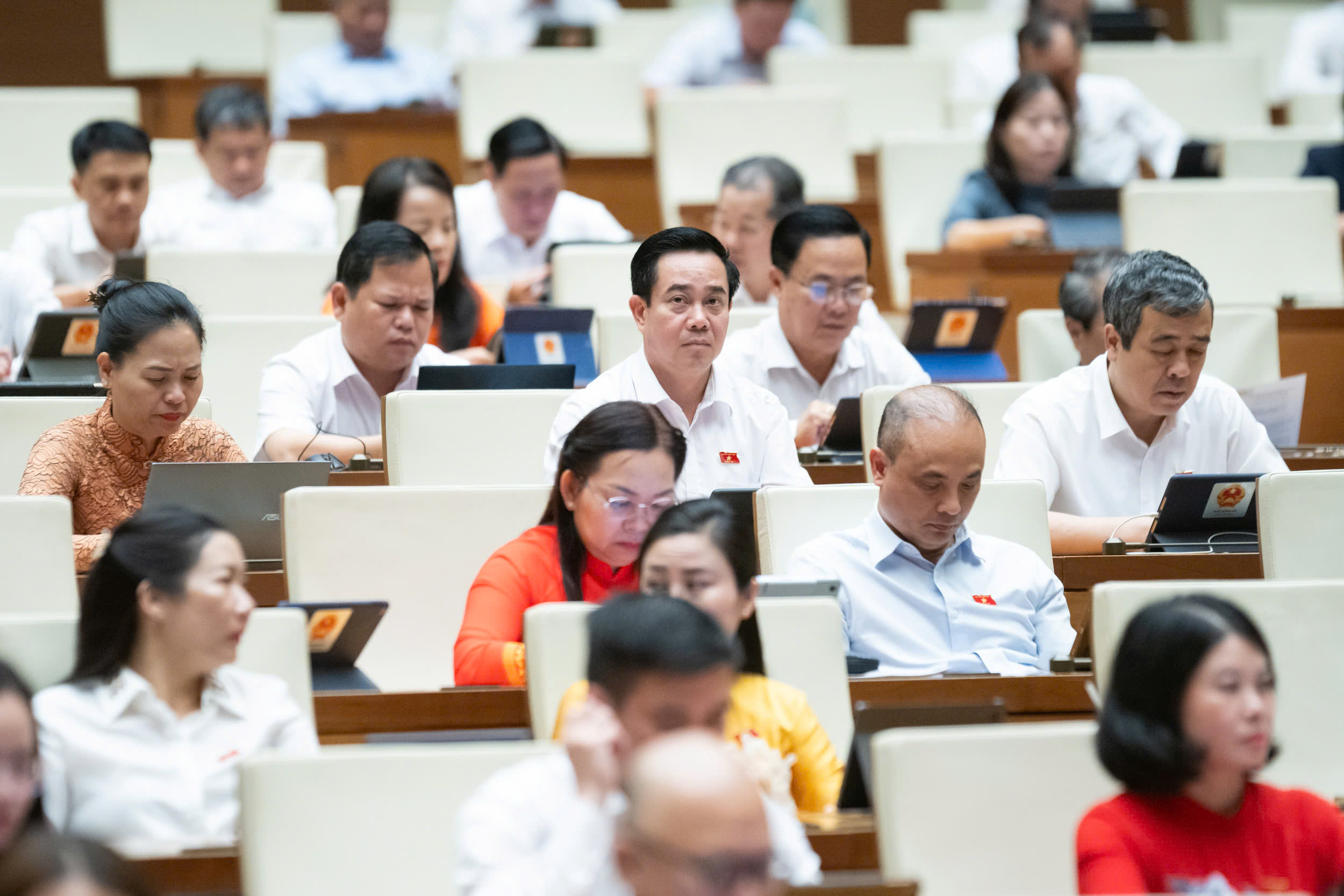 Các đại biểu Quốc hội dự Kỳ họp thứ 9, Quốc hội khóa XV.