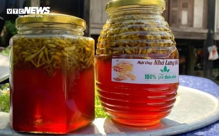 Nên uống 1-2 lần mỗi ngày, mỗi lần 2 thìa cà phê pha nước ấm, dùng vào buổi sáng và tối sau bữa ăn để đạt hiệu quả. (Ảnh: Như Loan)