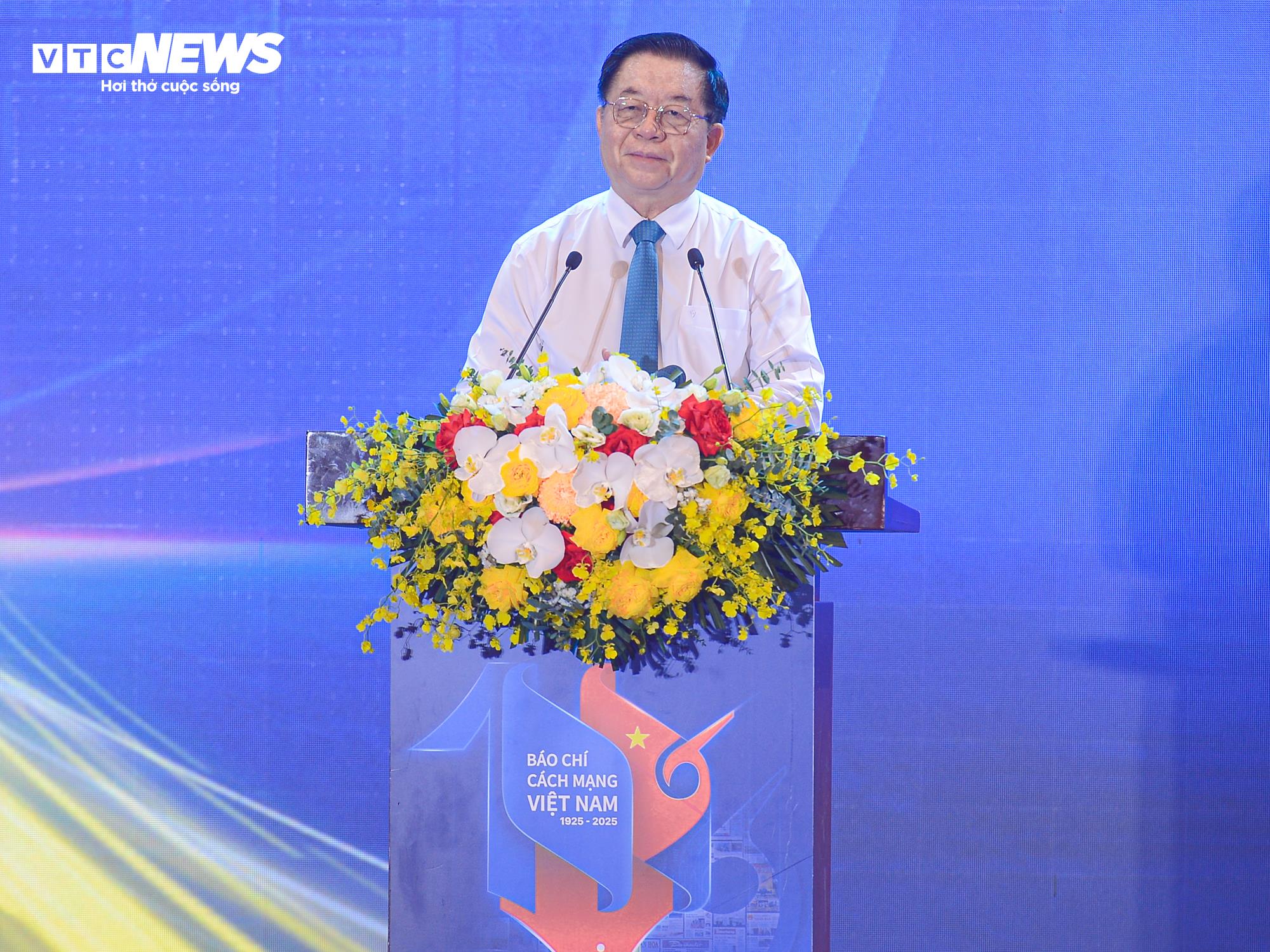 Trưởng Ban Tuyên giáo và Dân vận Trung ương Nguyễn Trọng Nghĩa.