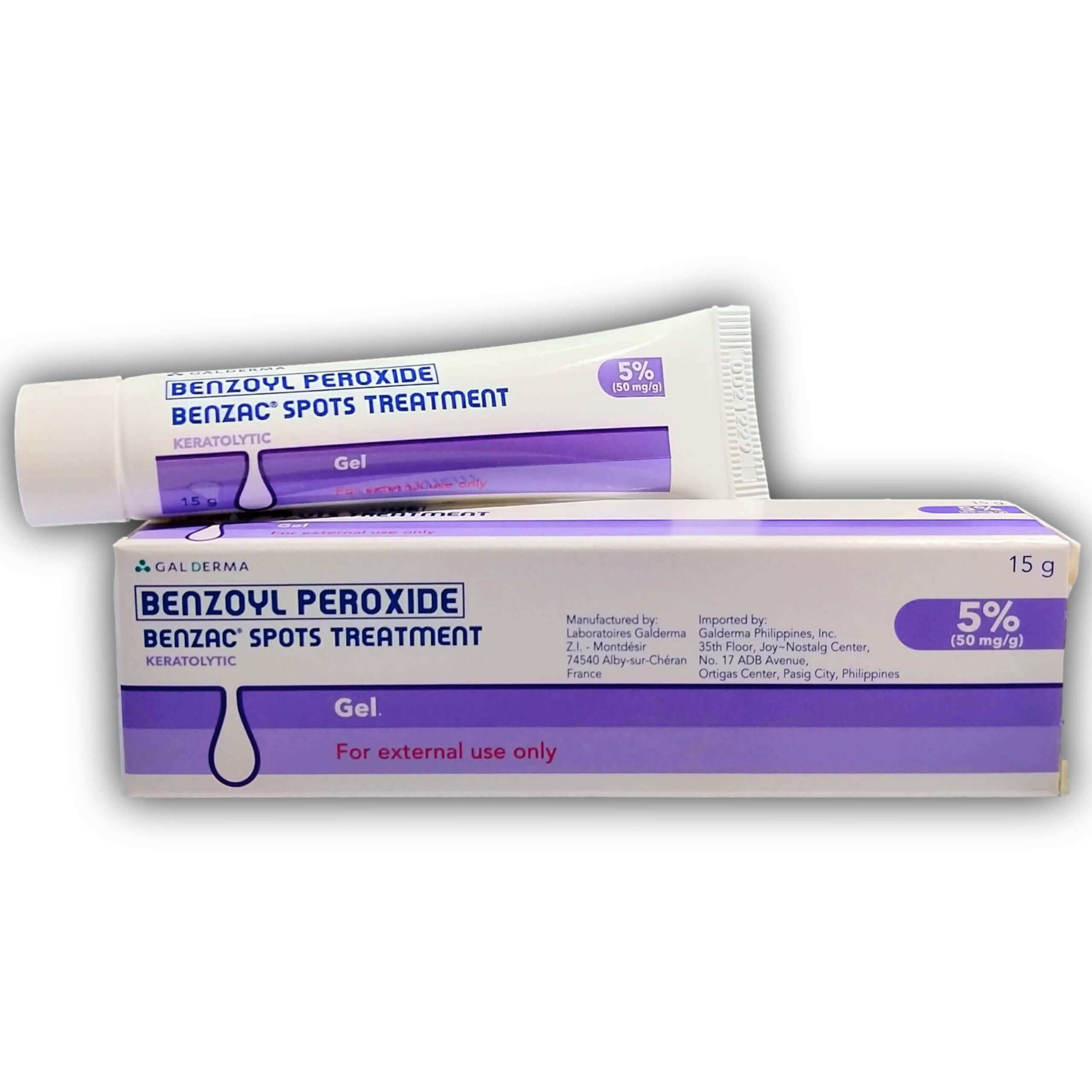 Người đang điều trị mụn với Benzoyl Peroxide tuyệt đối không nên bỏ qua bước chống nắng. (Ảnh: Gosupps)