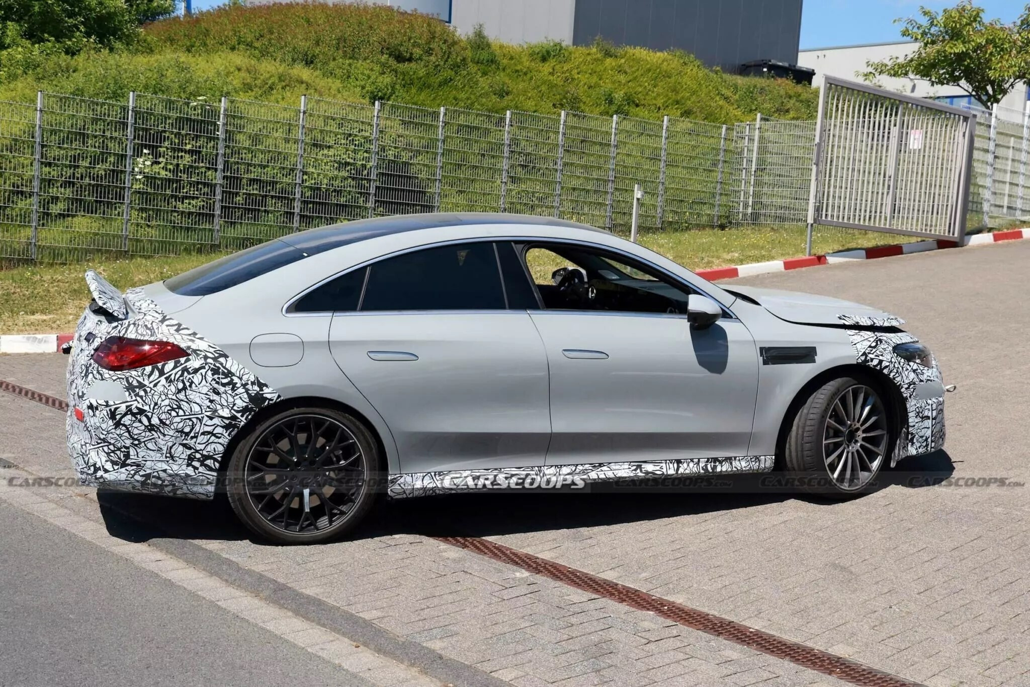 Phiên bản hiệu năng cao của CLA EV cùng nhiều hứa hẹn trong phân khúc xe điện. (Nguồn: Carscoops)