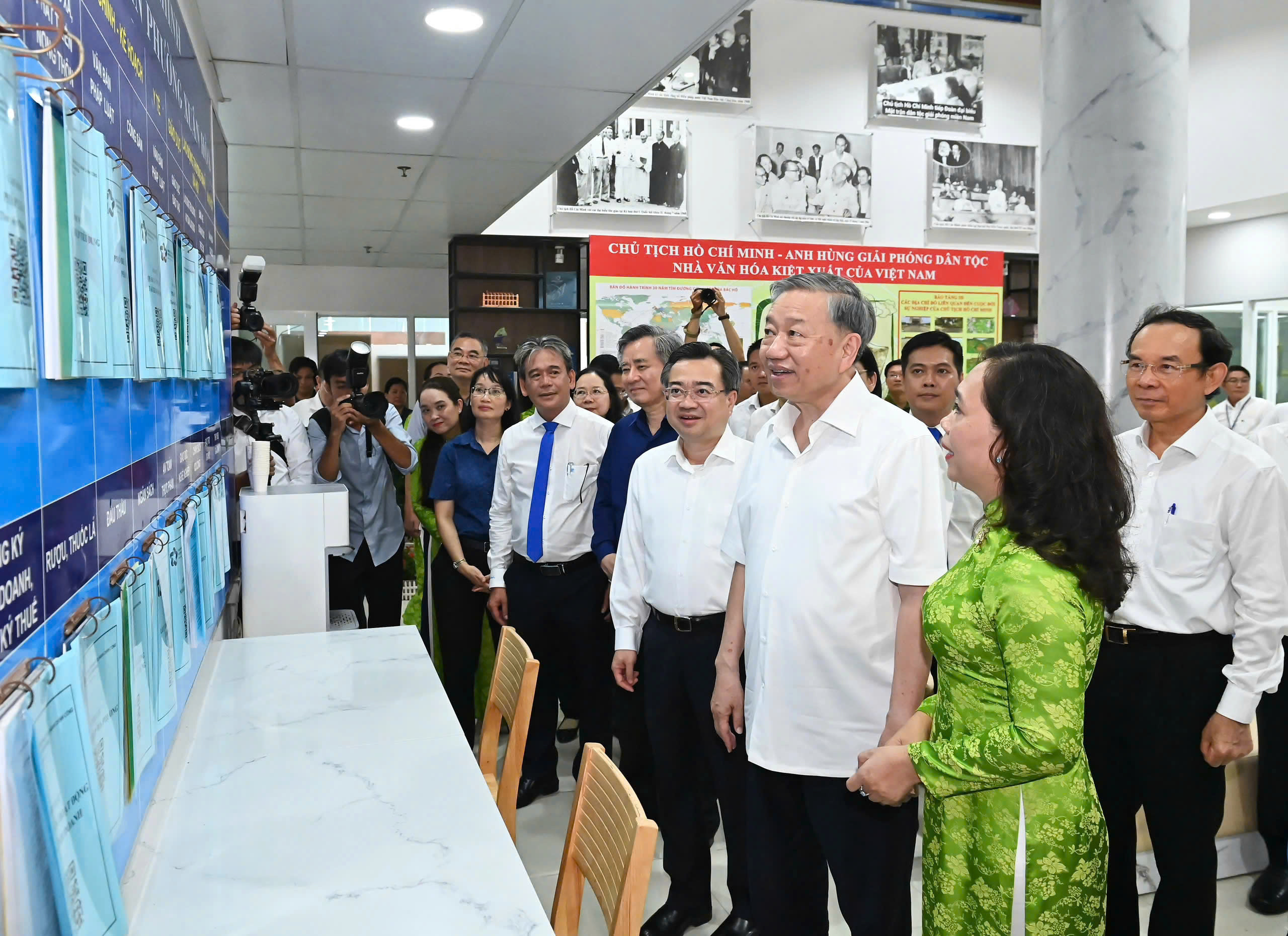 Tổng Bí thư Tô Lâm khảo sát thực tế mô hình chính quyền địa phương 2 cấp tại TP.HCM vào chiều 29/6. (Ảnh: SGGP)