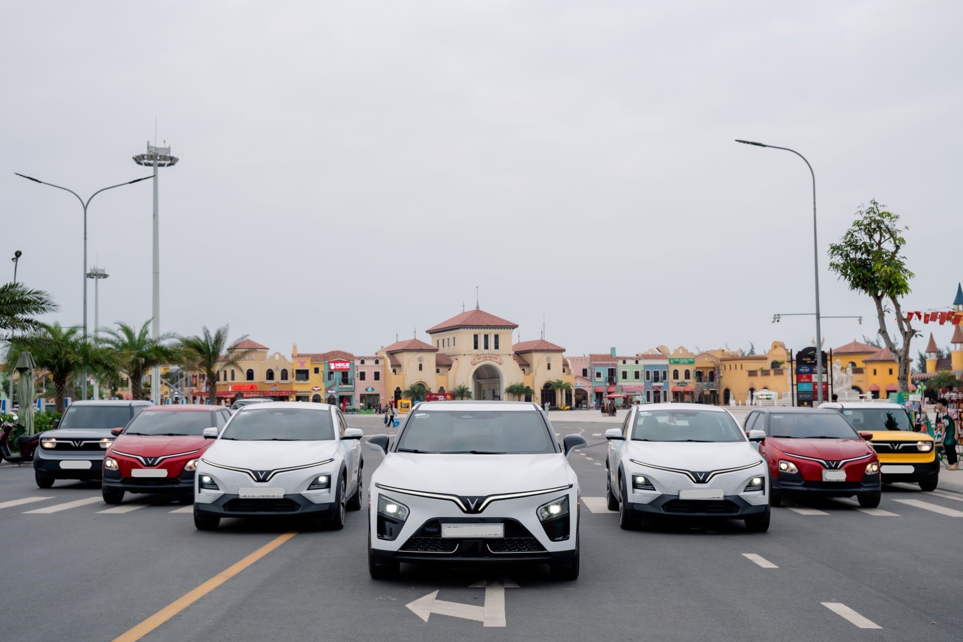 Sự kiện siêu hot của VinFast đang chờ các gia đình tại Hải Phòng, Đồng Nai - 2