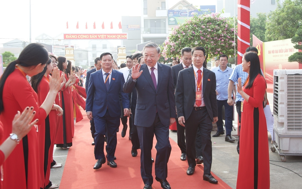 Tổng Bí thư Tô Lâm tới dự Đại hội Đại biểu Đảng bộ xã Nghĩa Trụ lần thứ I, nhiệm kỳ 2025-2030.