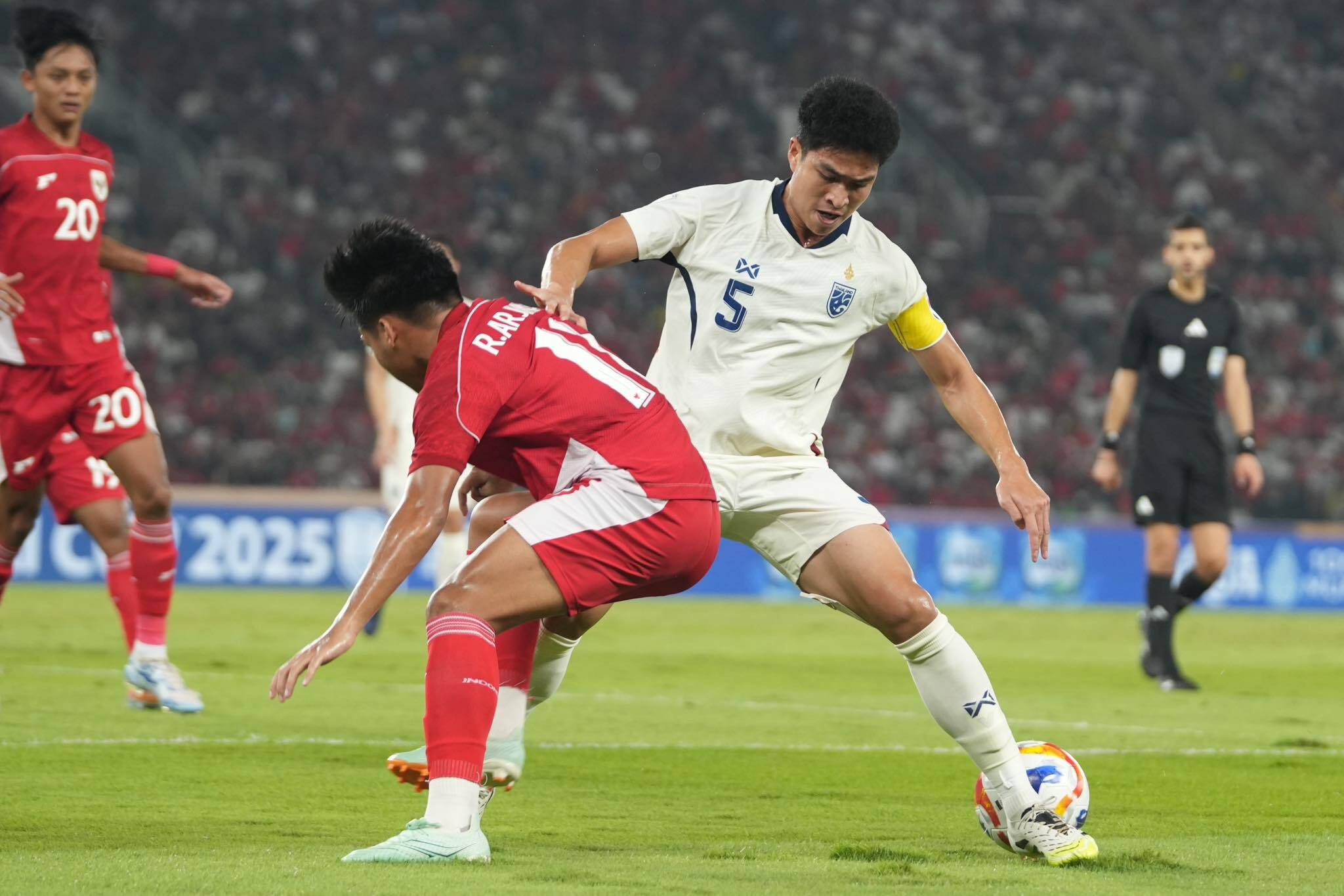 U23 Thái Lan cầm hòa U23 Indonesia.