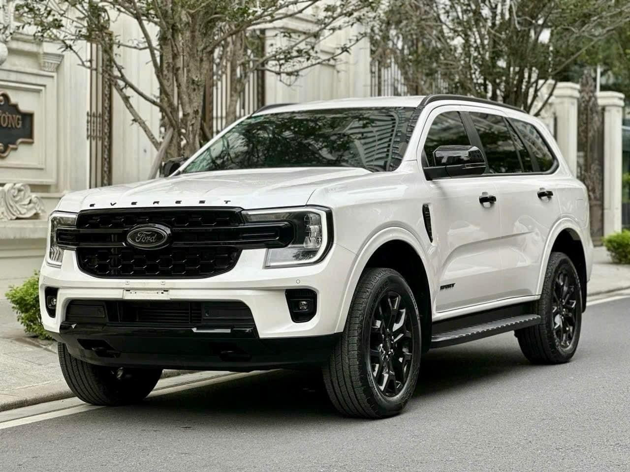 Ford Everest Sport 2025 là phiên bản đậm chất thể thao trong dòng SUV 7 chỗ của Ford. (Ảnh: Ford Giải Phóng)