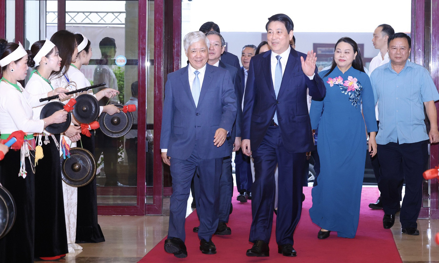 Chủ tịch nước Lương Cường tham dự hội nghị.