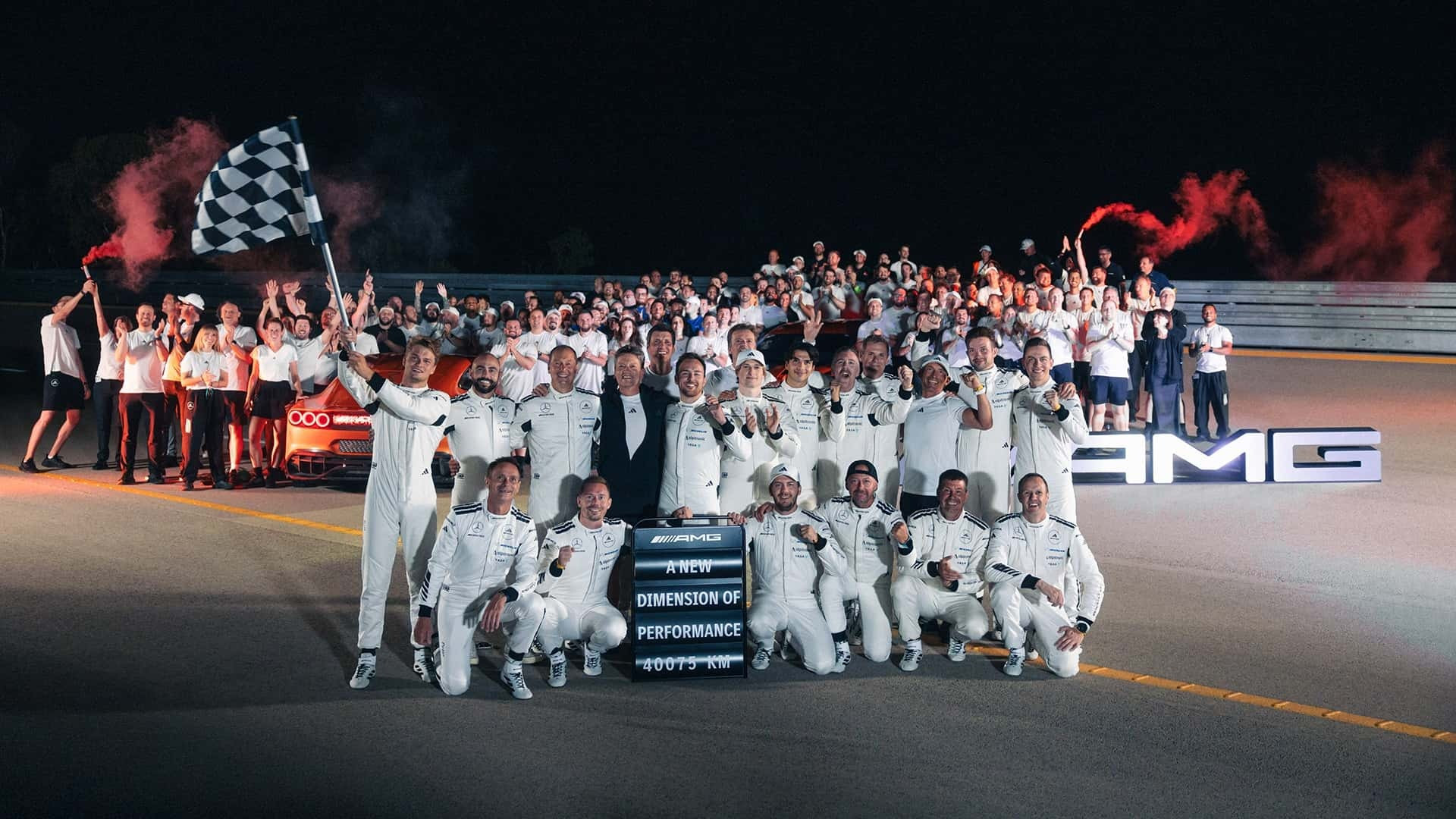 Xe điện Mercedes-AMG lập kỷ lục đi vòng quanh thế giới trong 8 ngày - 1