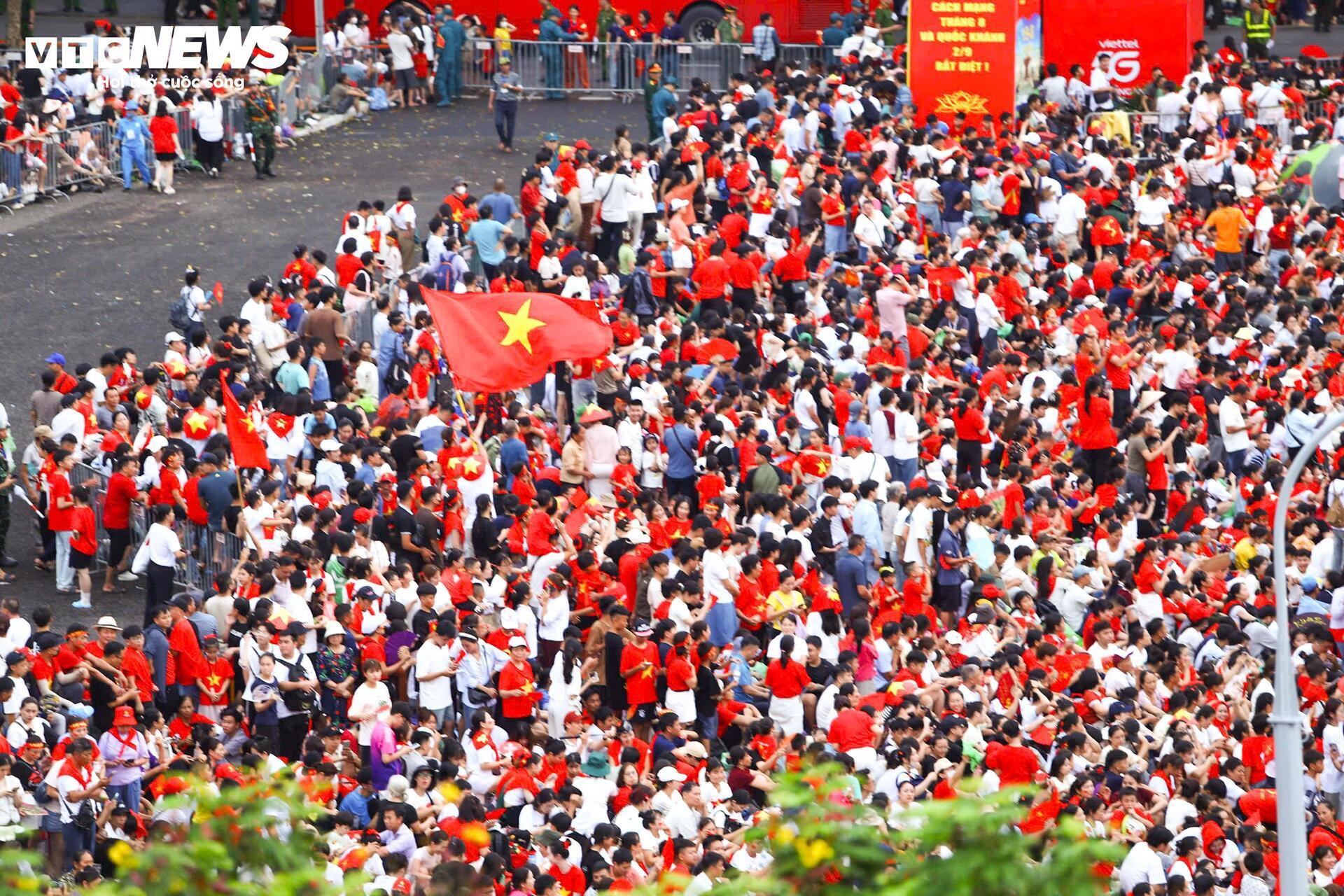 Cảm xúc đỏ - 1