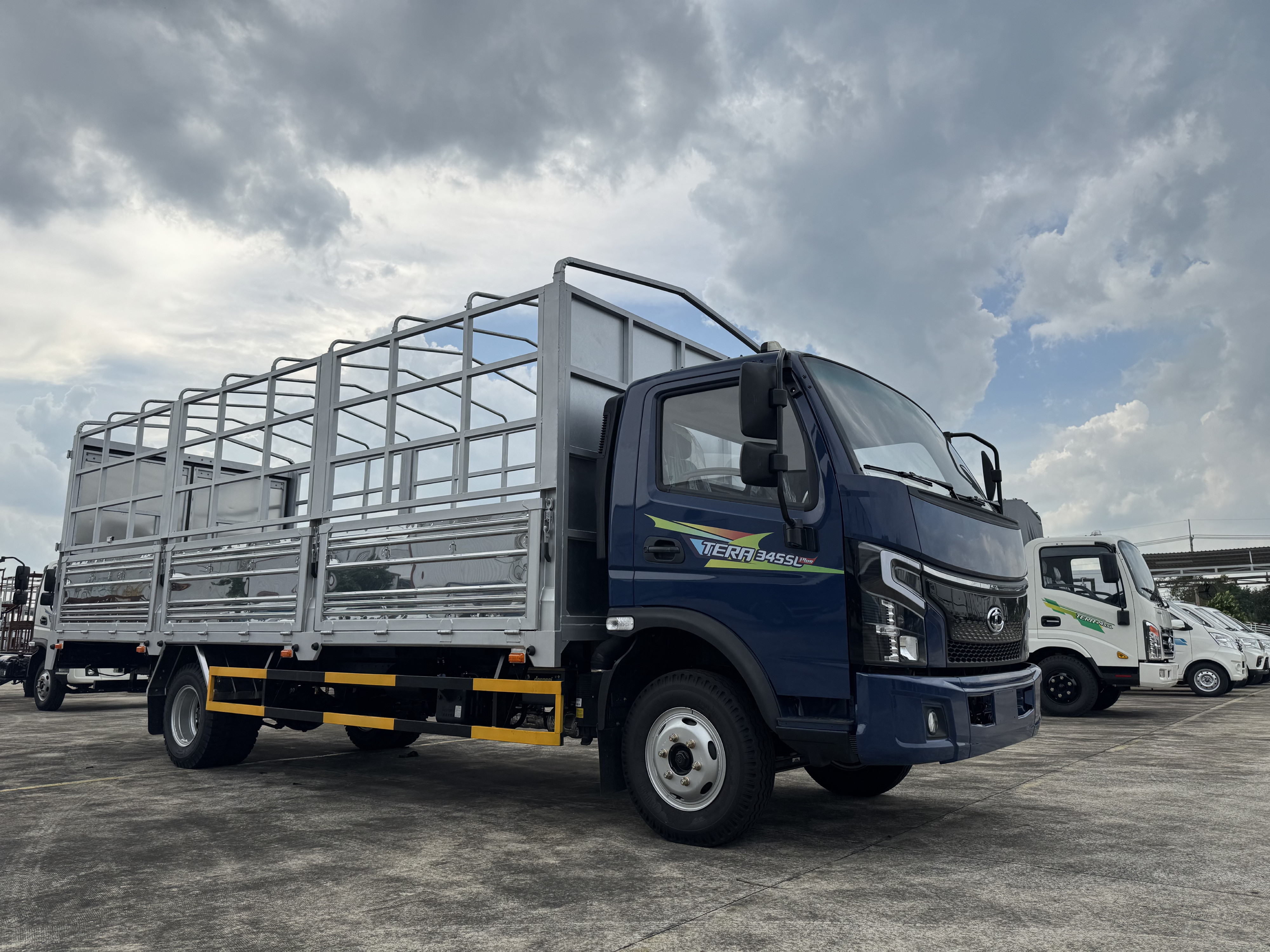 Tera 345SL Plus - Chuyên gia chở hàng siêu dài, siêu cồng kềnh.