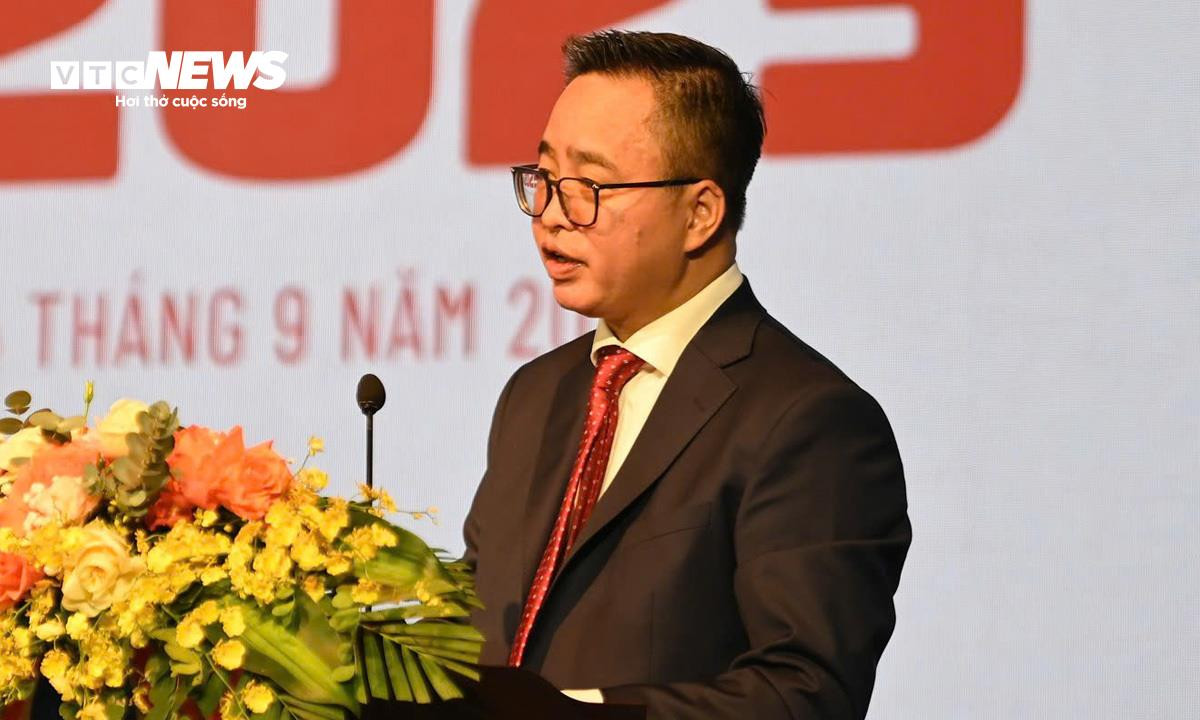 Ông Phạm Mạnh Hùng, Phó Tổng Giám đốc VOV phát biểu tại buổi lễ.