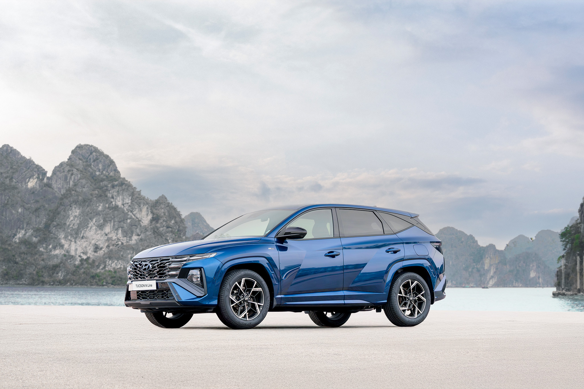 Hyundai Tucson có mức giá từ 769 - 989 triệu đồng tuỳ phiên bản.