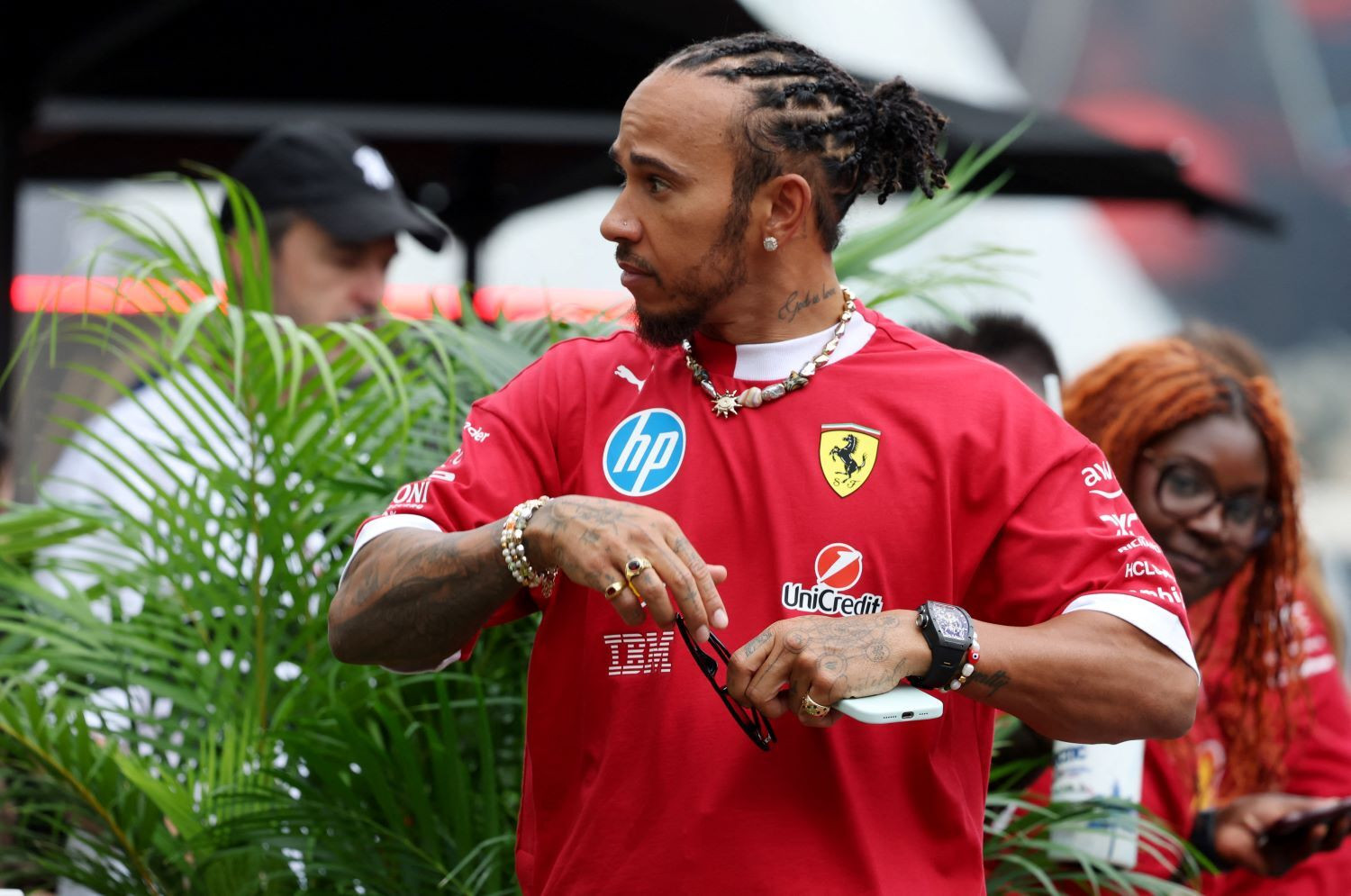 Lewis Hamilton tại giải Azerbaijan Grand Prix. (Ảnh: Reuters)