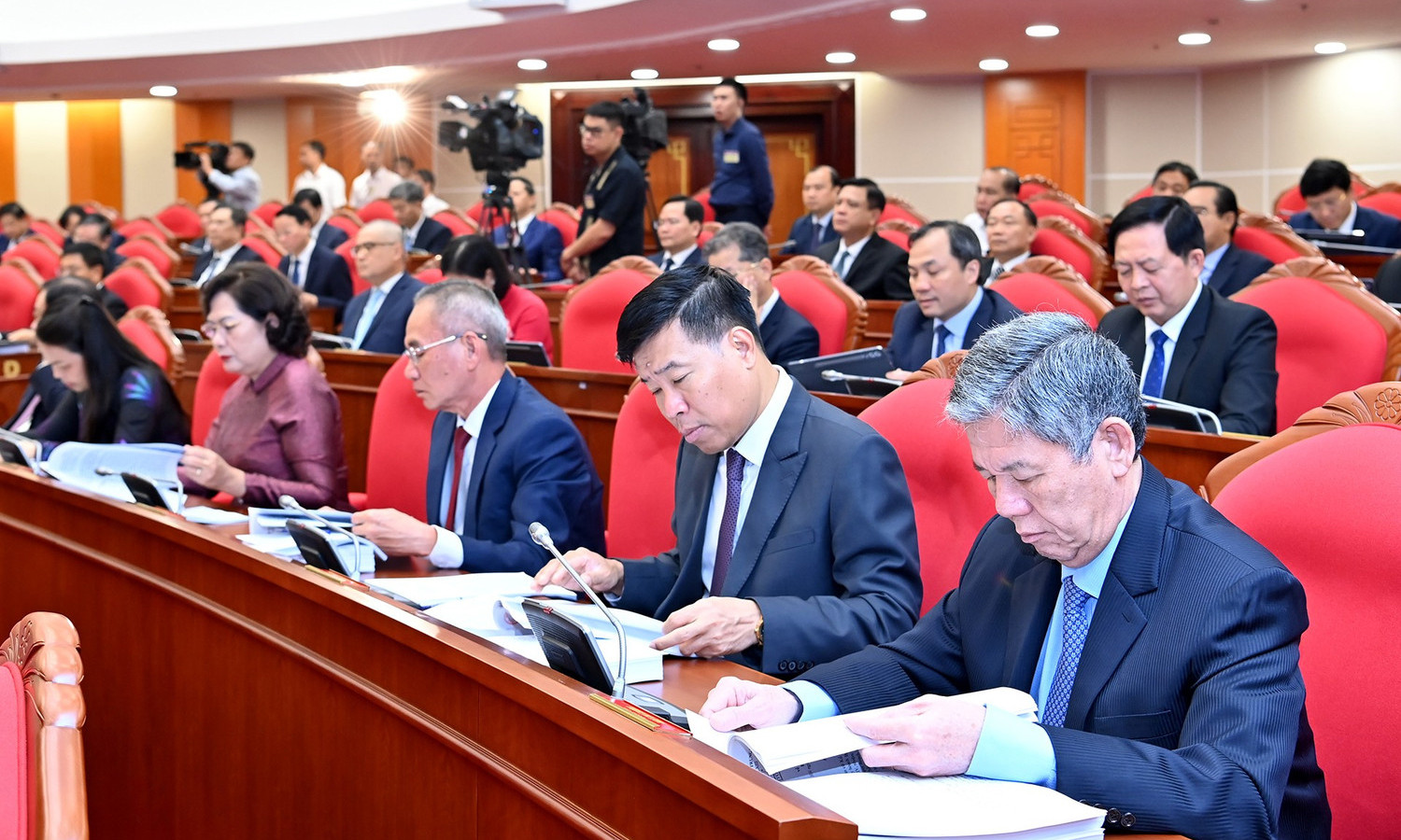 Các đại biểu tham dự Hội nghị lần thứ 12 Ban Chấp hành Trung ương Đảng khóa XIII. (Ảnh: Báo Nhân Dân)