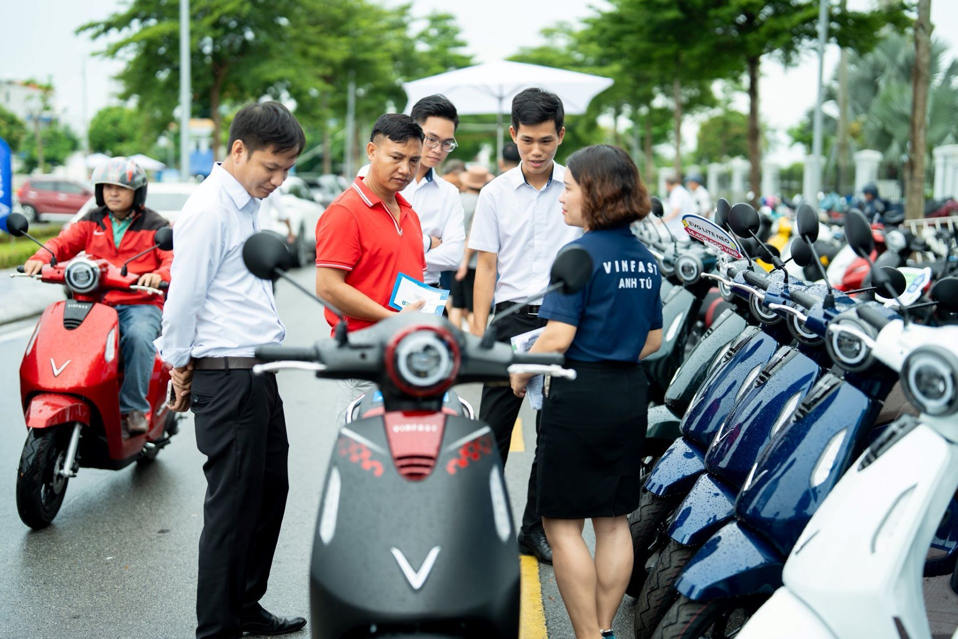  VinFast Evo Lite Neo chiếm được cảm tình của người trẻ - 1