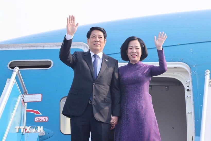 Chủ tịch nước Lương Cường và Phu nhân rời Hà Nội, lên đường dự Phiên Thảo luận chung cấp cao Đại hội đồng Liên hợp quốc Khóa 80, kết hợp hoạt động song phương tại Hoa Kỳ.