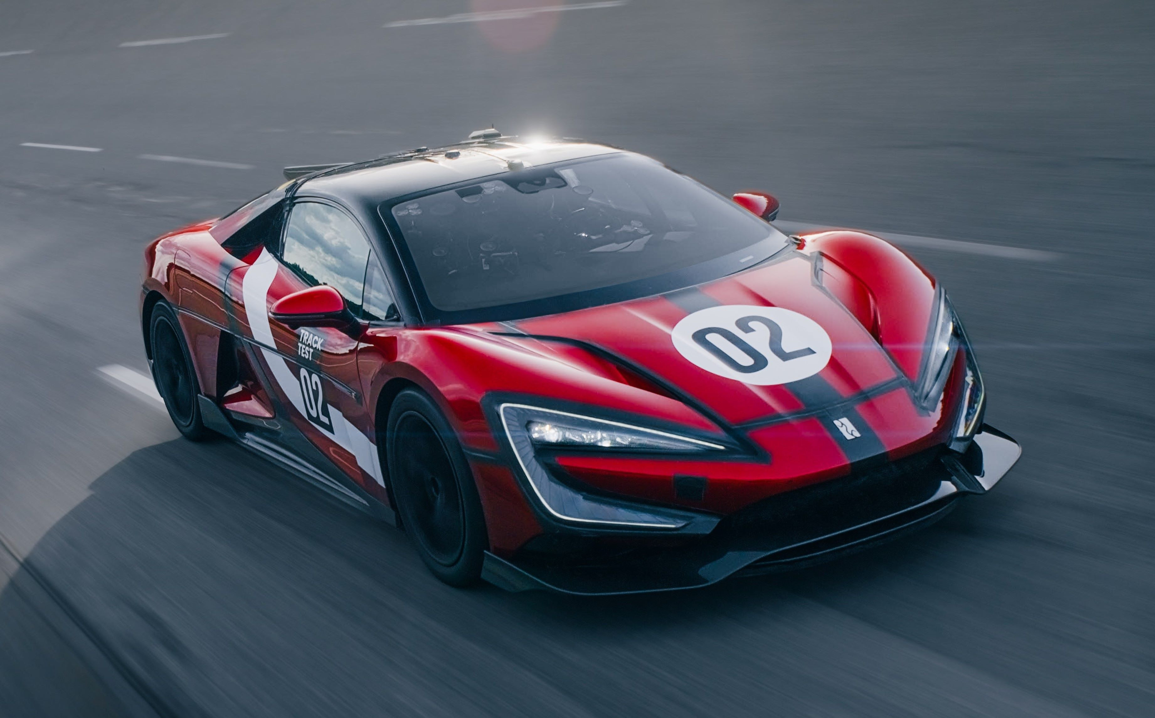 U9 Xtreme được sản xuất giới hạn không quá 30 chiếc dành cho khách hàng toàn cầu.