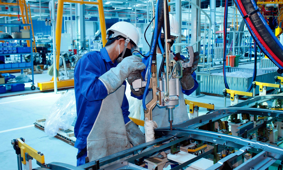 Chính phủ điều chỉnh Quy hoạch tổng thể quốc gia thời kỳ 2021-2030, tầm nhìn đến năm 2050, trong đó đặt mục tiêu GDP bình quân đầu người theo giá hiện hành đạt khoảng 8.500 USD vào năm 2030.