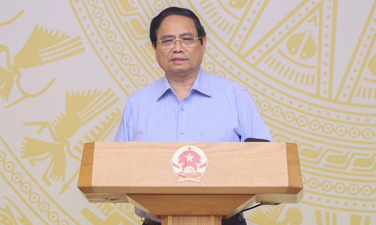 El primer ministro Pham Minh Chinh habla en la conferencia. (Foto: VGP)