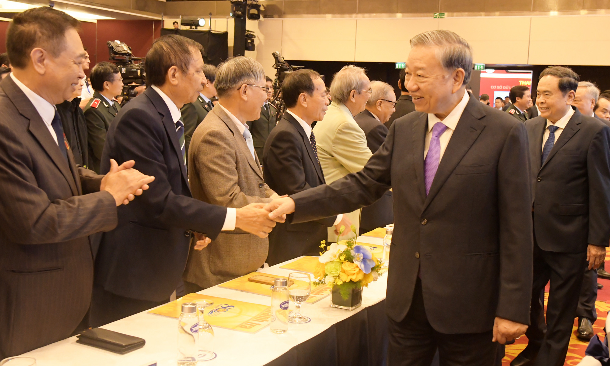 Tổng Bí thư Tô Lâm và các đại biểu tham dự lễ kỷ niệm. (Ảnh: TT)