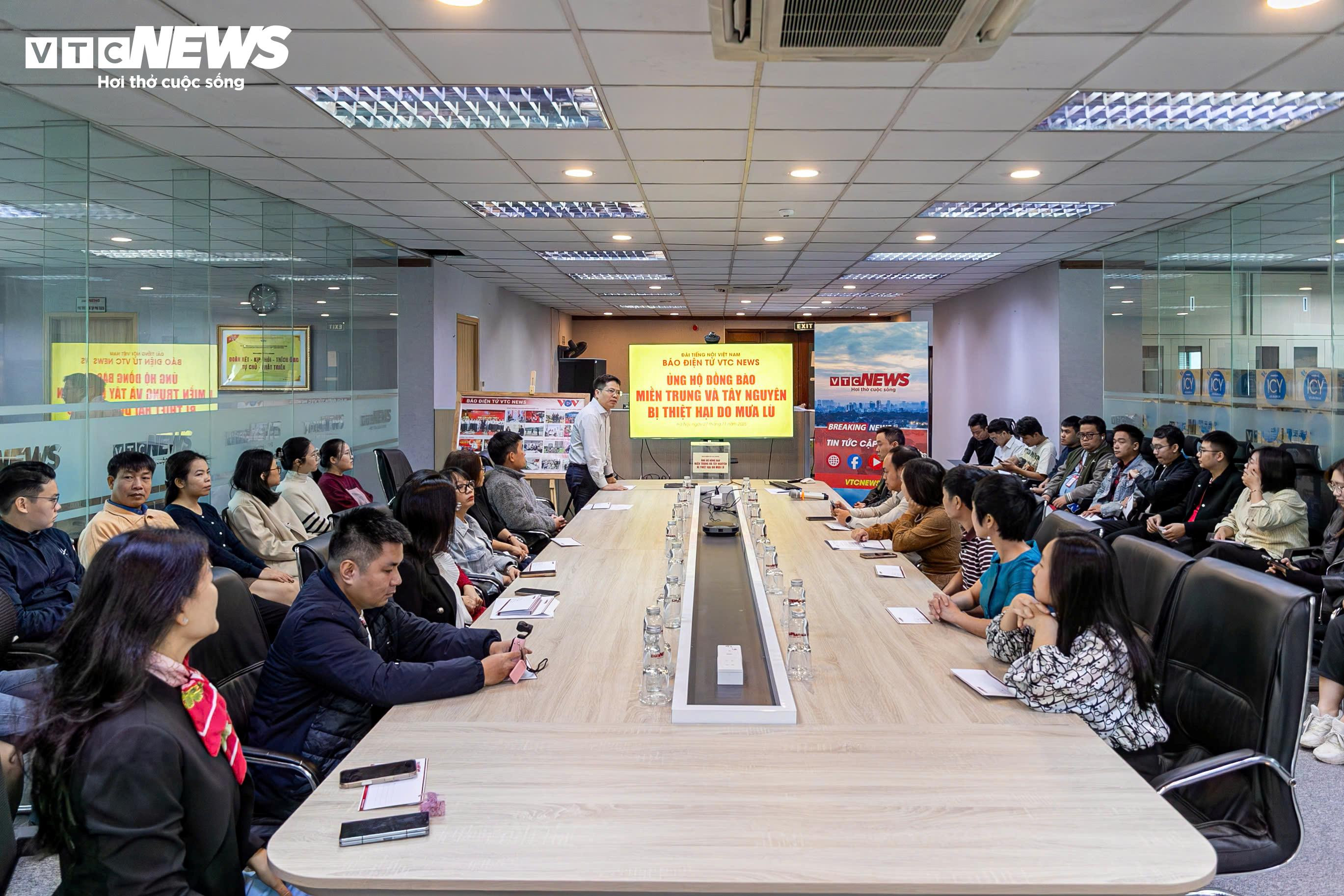 Báo Điện tử VTC News ủng hộ đồng bào miền Trung và Tây Nguyên bị thiệt hại do mưa lũ.