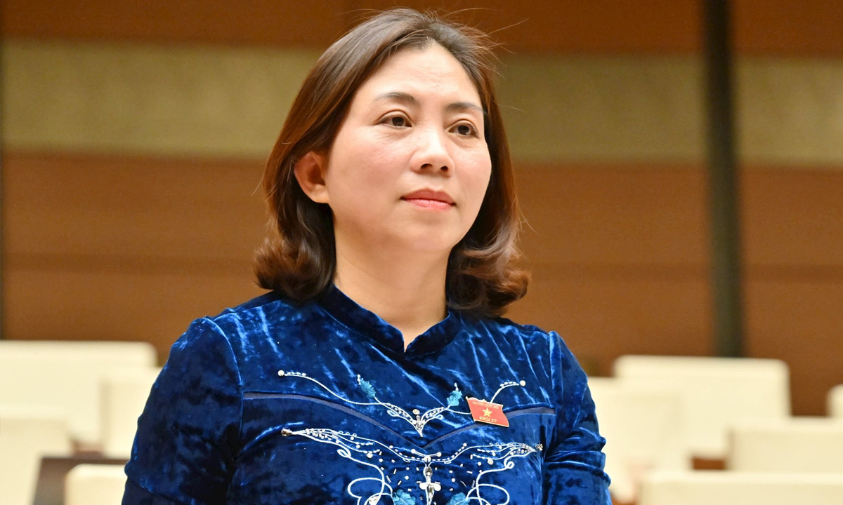 Đại biểu Hoàng Thị Thu Hiền (Đoàn Nghệ An).