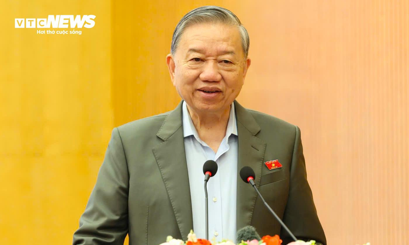 Tổng Bí thư Tô Lâm phát biểu tại buổi tiếp xúc cử tri TP Hà Nội, sáng 15/12.