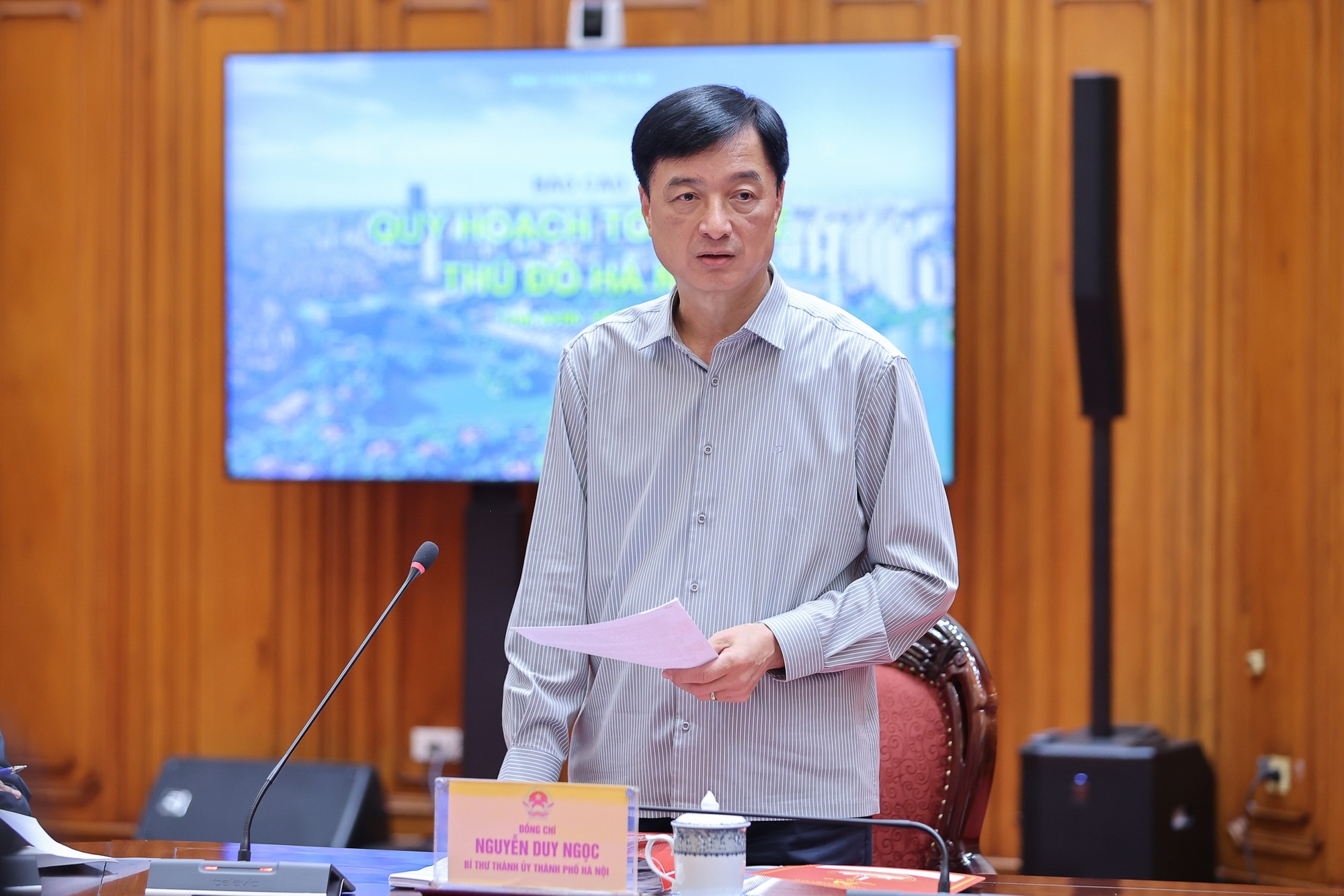 Bí thư Thành ủy Hà Nội Nguyễn Duy Ngọc phát biểu.