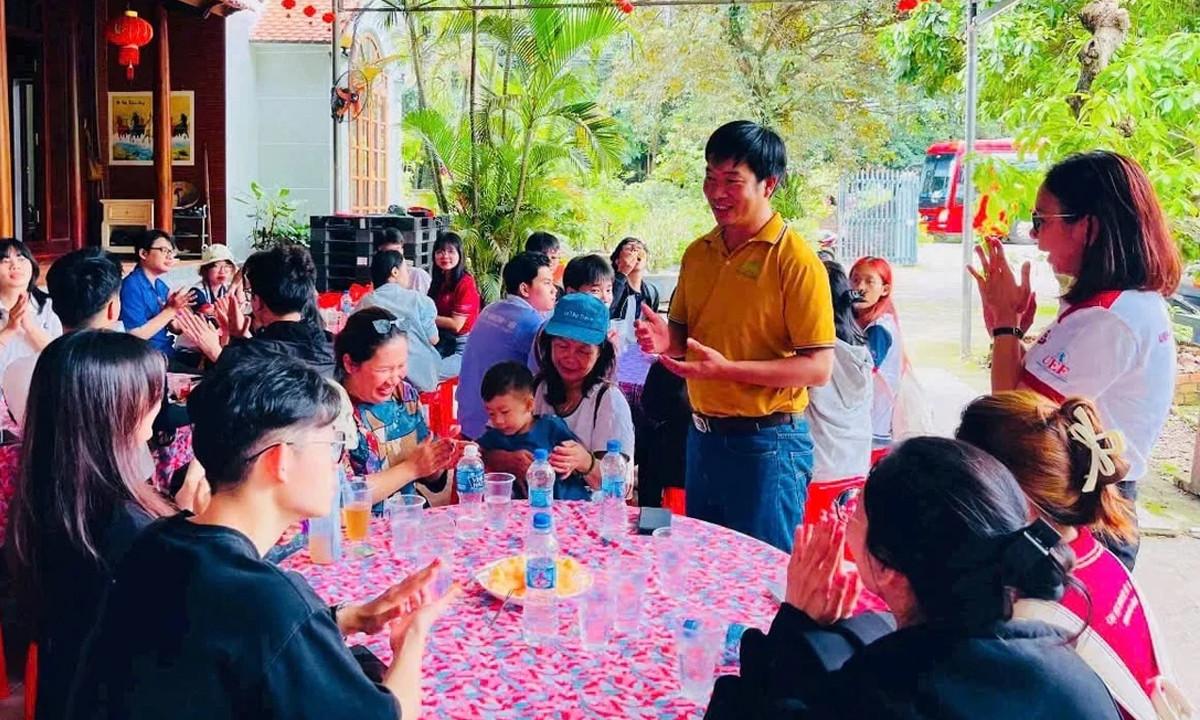 HTX Kim Long là đầu mối kết nối tiêu thụ, ký kết hợp đồng với các doanh nghiệp phân phối và hệ thống bán lẻ.