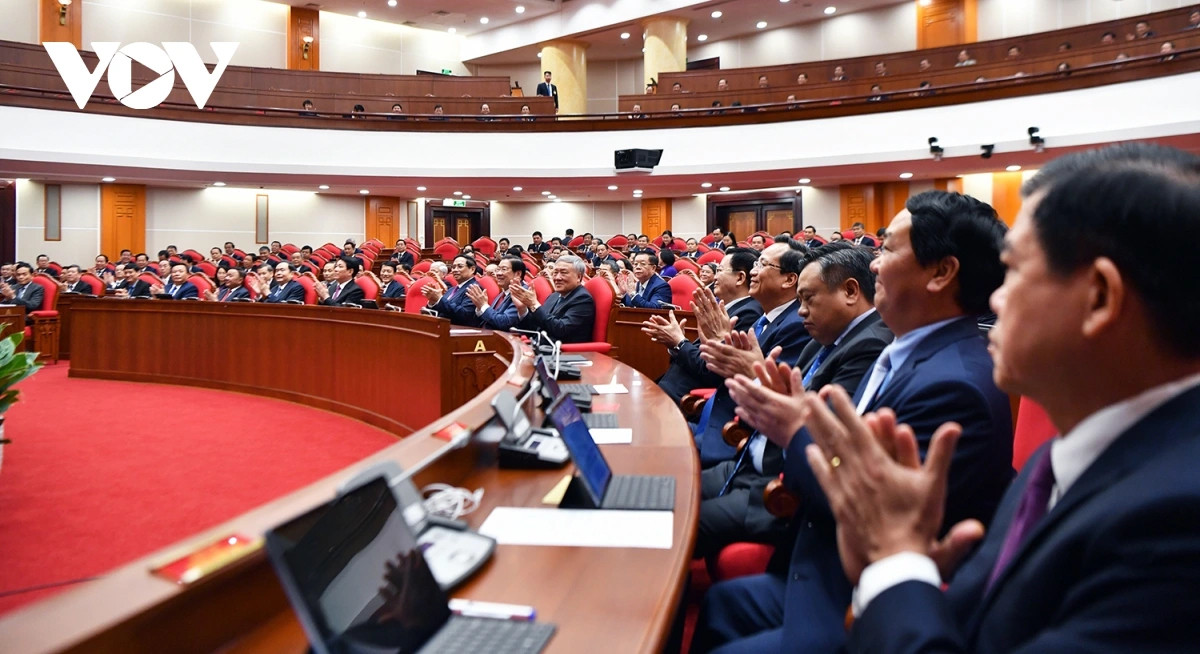 Ban Chấp hành Trung ương Đảng cảm ơn sự đồng hành, đồng thuận và đóng góp ý kiến của đảng viên, cán bộ, chiến sỹ và Nhân dân về những chủ trương, chính sách, nghị quyết của Đảng.