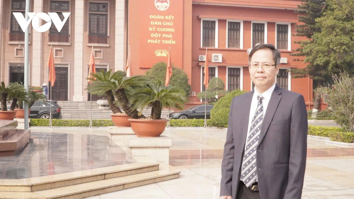 PGS.TS Lê Văn Chiến, Viện trưởng Viện Lãnh đạo học và Quản trị công, Học viện Chính trị quốc gia Hồ Chí Minh.