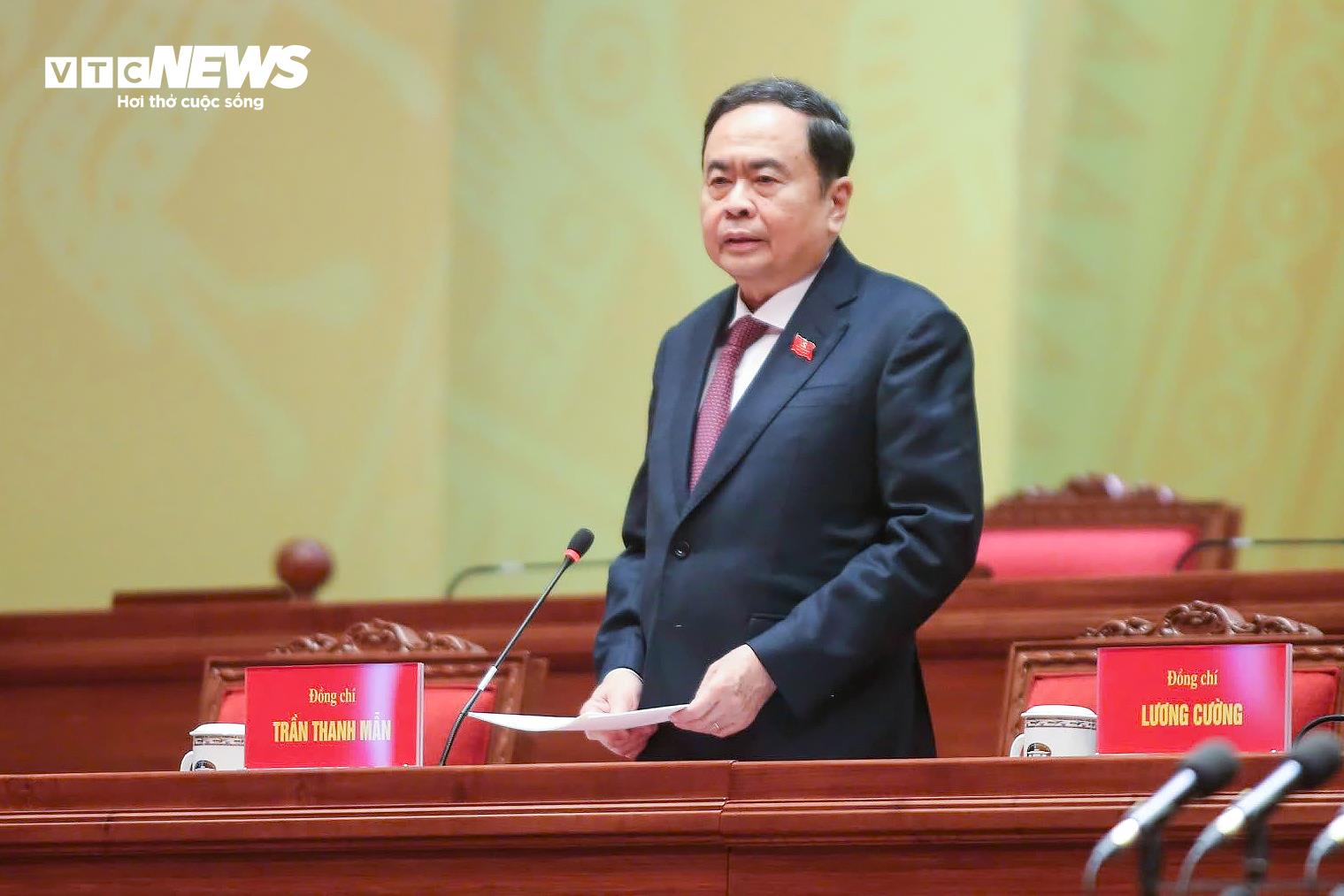 Ủy viên Bộ Chính trị, Chủ tịch Quốc hội Trần Thanh Mẫn điều hành phiên họp. (Ảnh: Duy Thành)