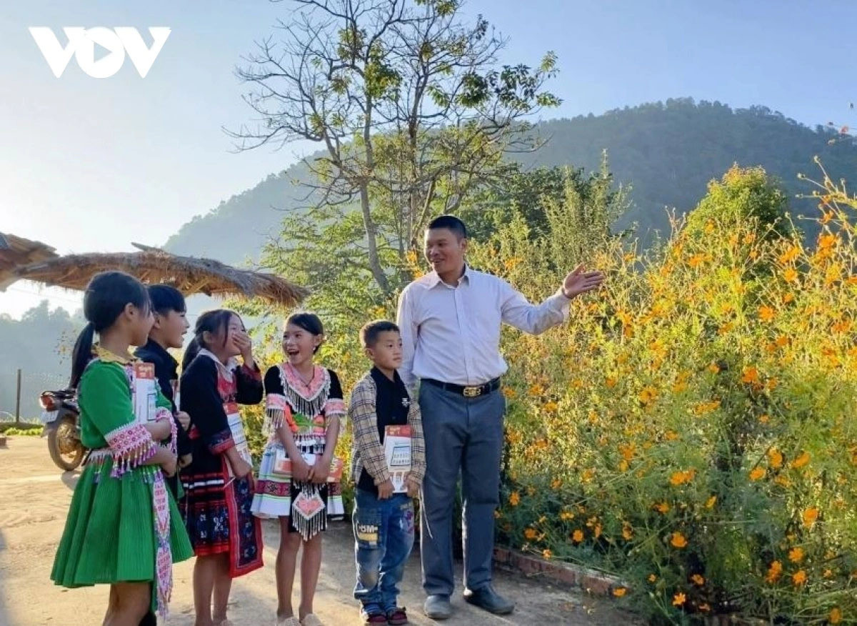 Đồng bào vùng cao mong muốn Đảng, Nhà nước tiếp tục có nhiều chính sách giúp bà con giảm nghèo bền vững, có cơ hội học tập.