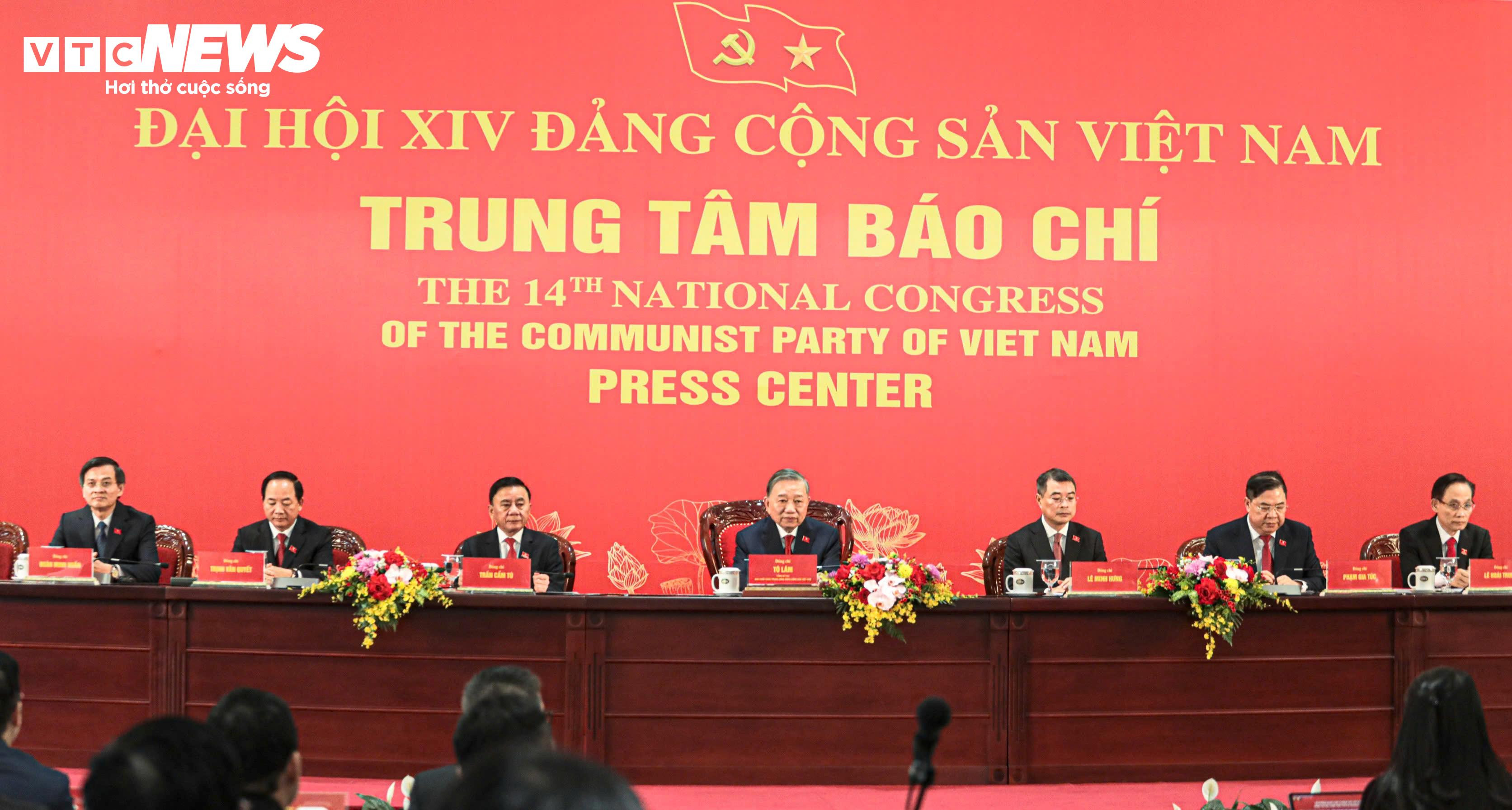 Toàn cảnh buổi họp báo. (Ảnh: Phạm Thành)