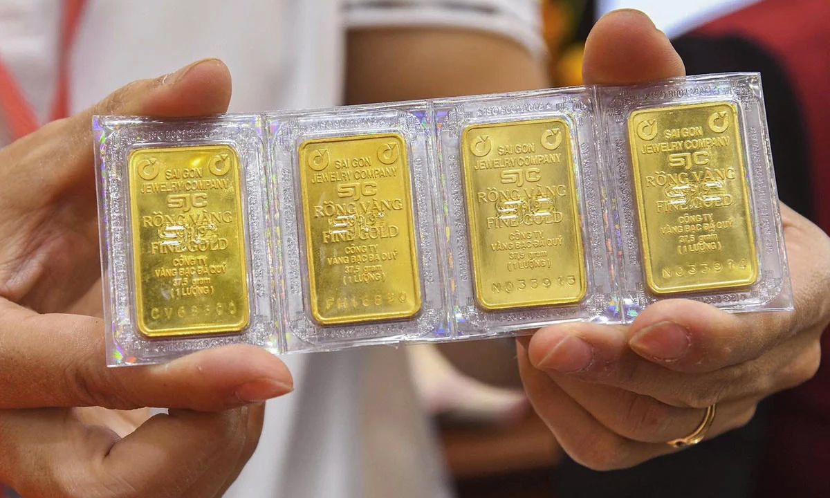 Cá nhân mua, bán vàng miếng với tổ chức không có giấy phép sẽ bị phạt tới 20 triệu đồng.