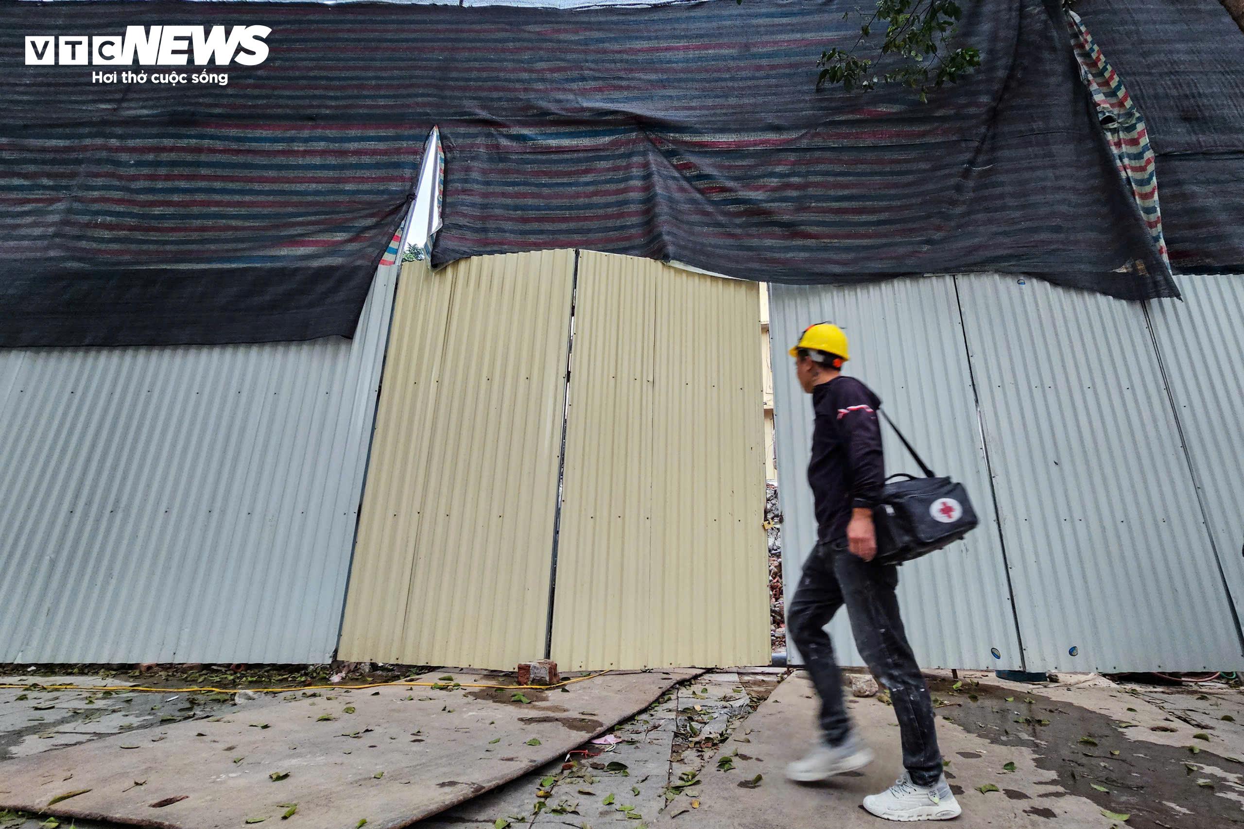 Sau di dời dân cư, khu vực ven Hồ Gươm bắt đầu thi công quảng trường - 3