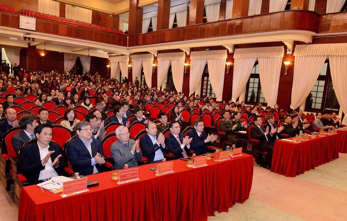 Các đại biểu tại hội thảo.