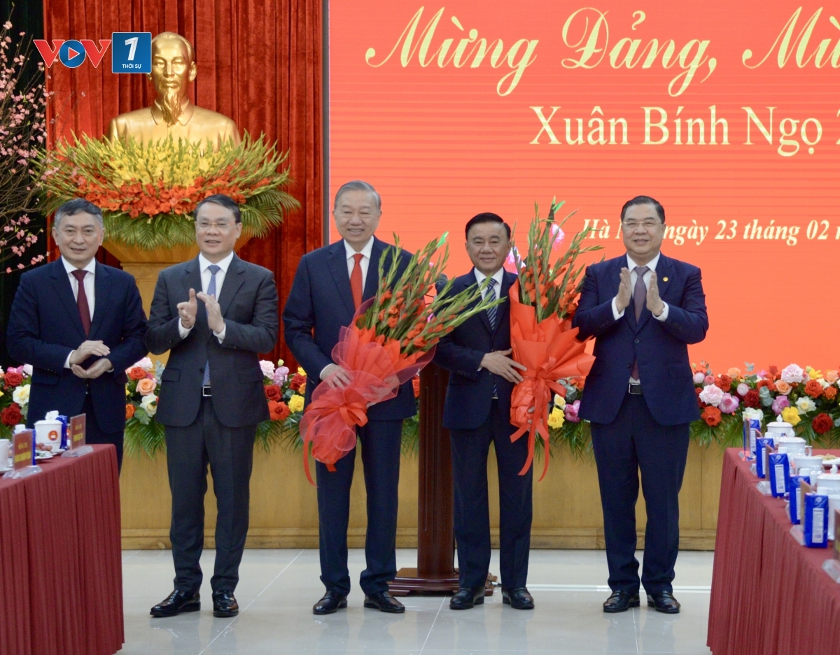 Tổng Bí thư: Nhanh chóng trở lại nhịp độ công tác, không để chậm trễ, gián đoạn - 2