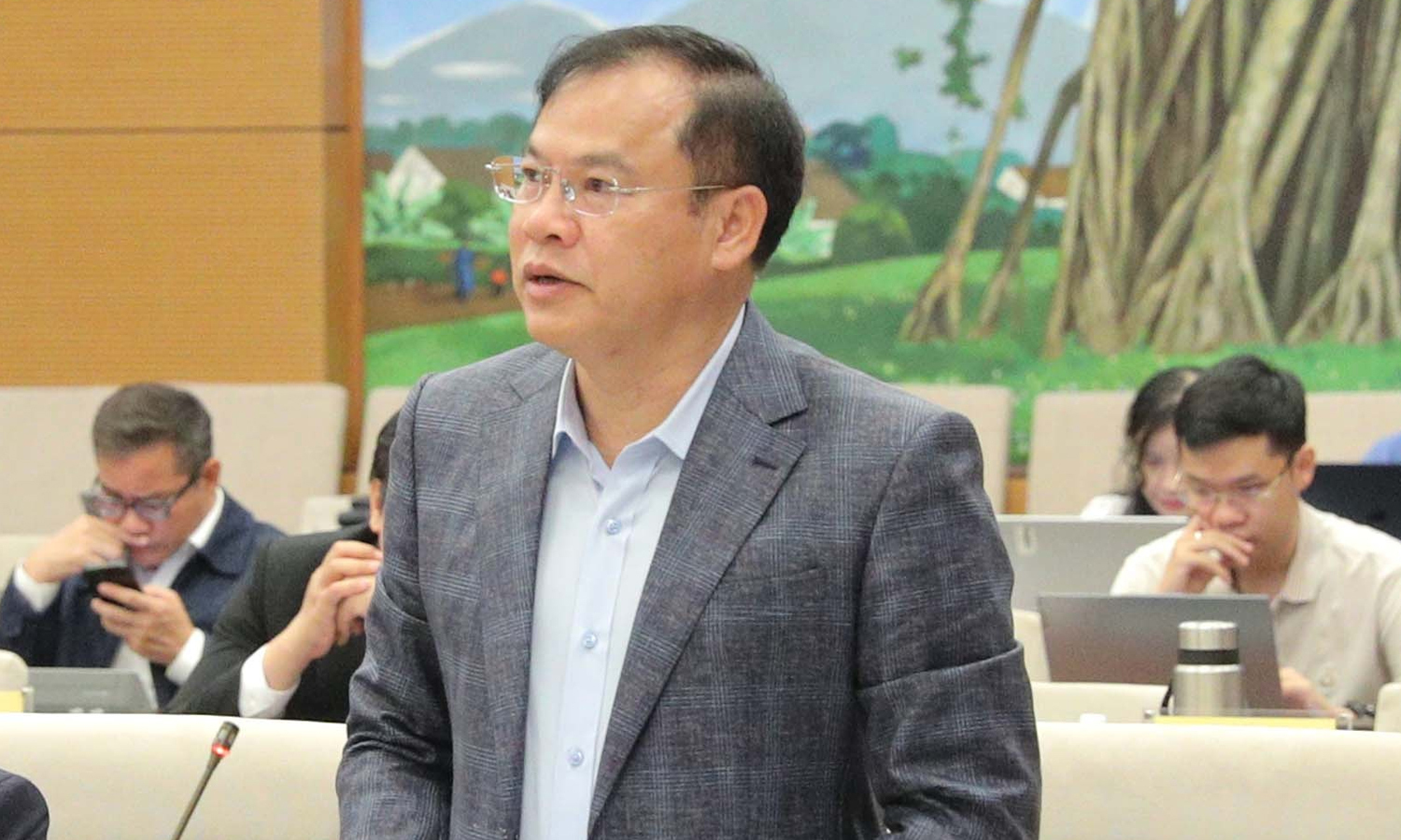 Thượng tướng Nguyễn Văn Long, Thứ trưởng Bộ Công an.