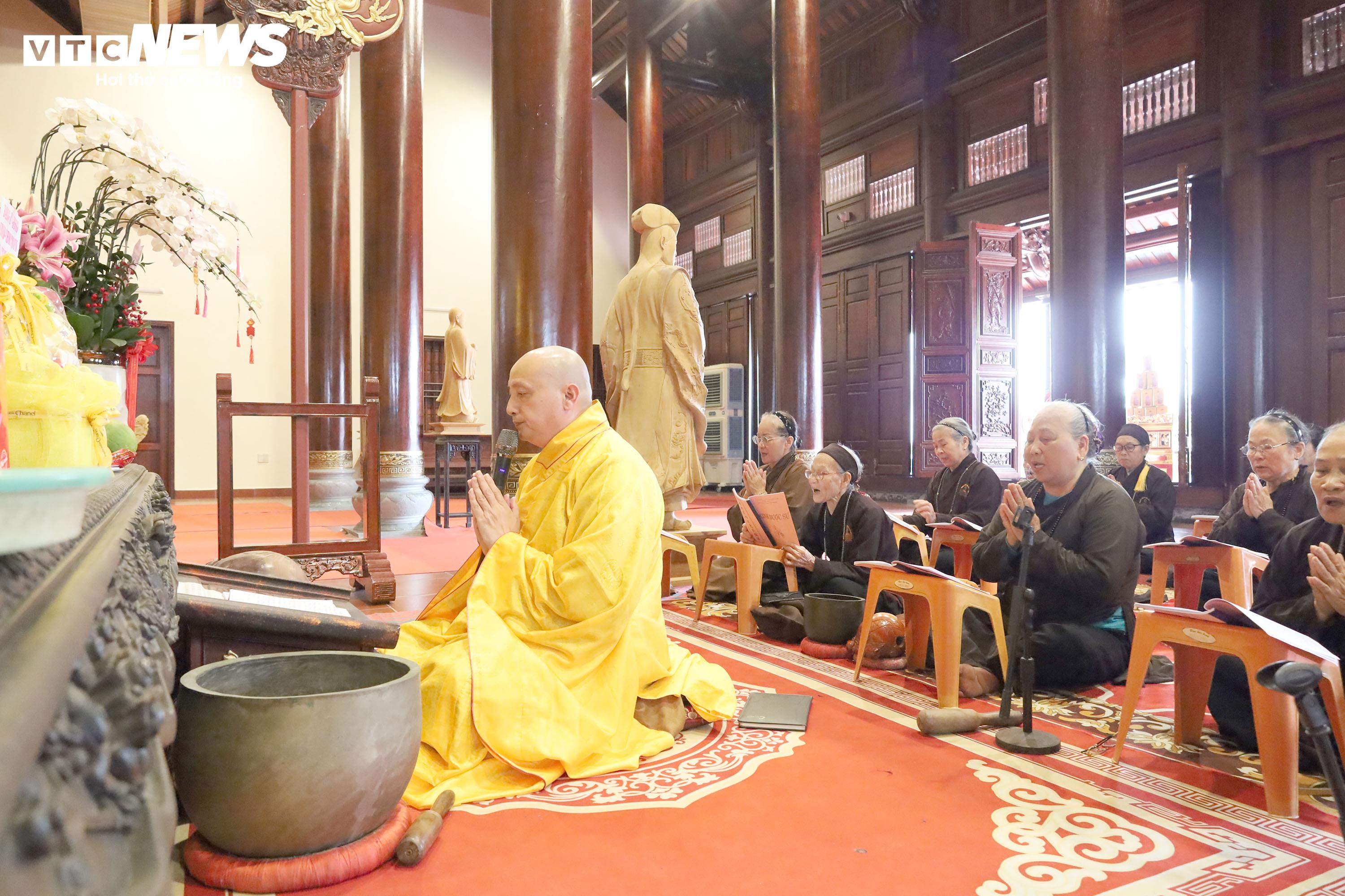 Trong các buổi giảng pháp, nhà chùa đều lồng ghép nội dung tuyên truyền phật tự tích cực tham gia cuộc bầu cử đại biểu Quốc hội và HĐND các cấp.