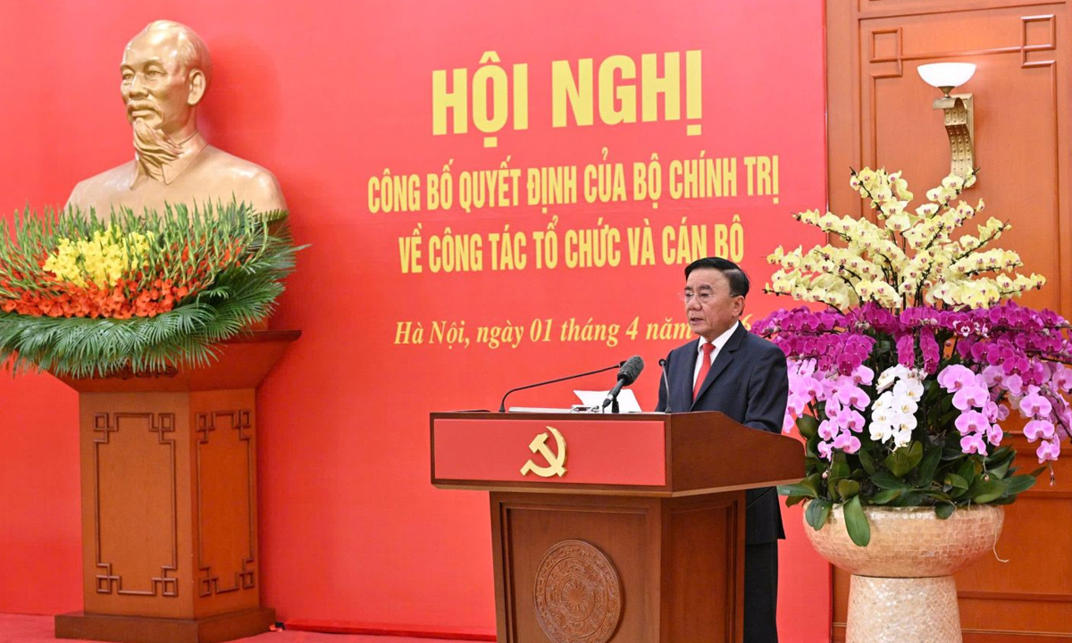 Thường trực Ban Bí thư Trần Cẩm Tú.